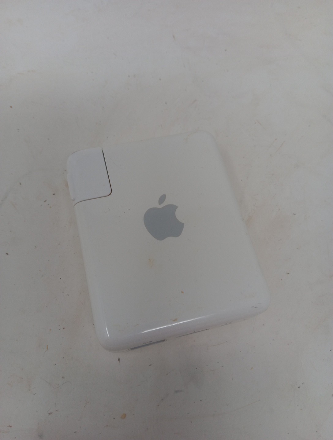 GENUINE APPLE AIRPORT EXPRESS BASE STATION A1084