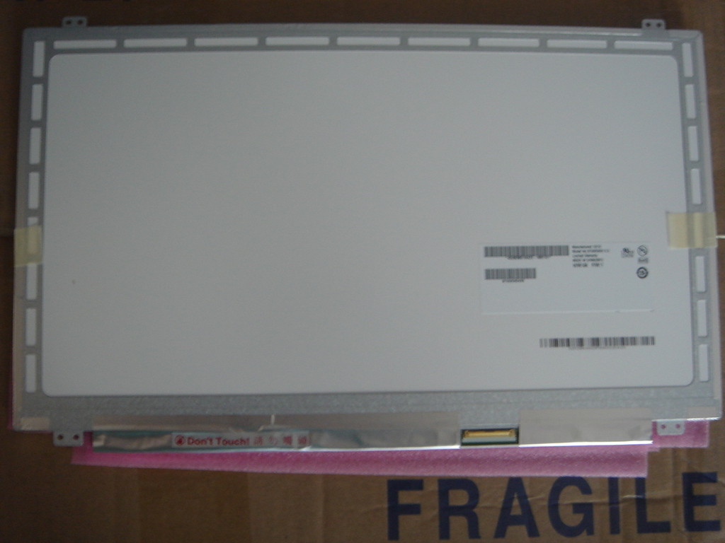 SAMSUNG LTN156AT30 15.6" Slim LED Screen With Chronopost Included