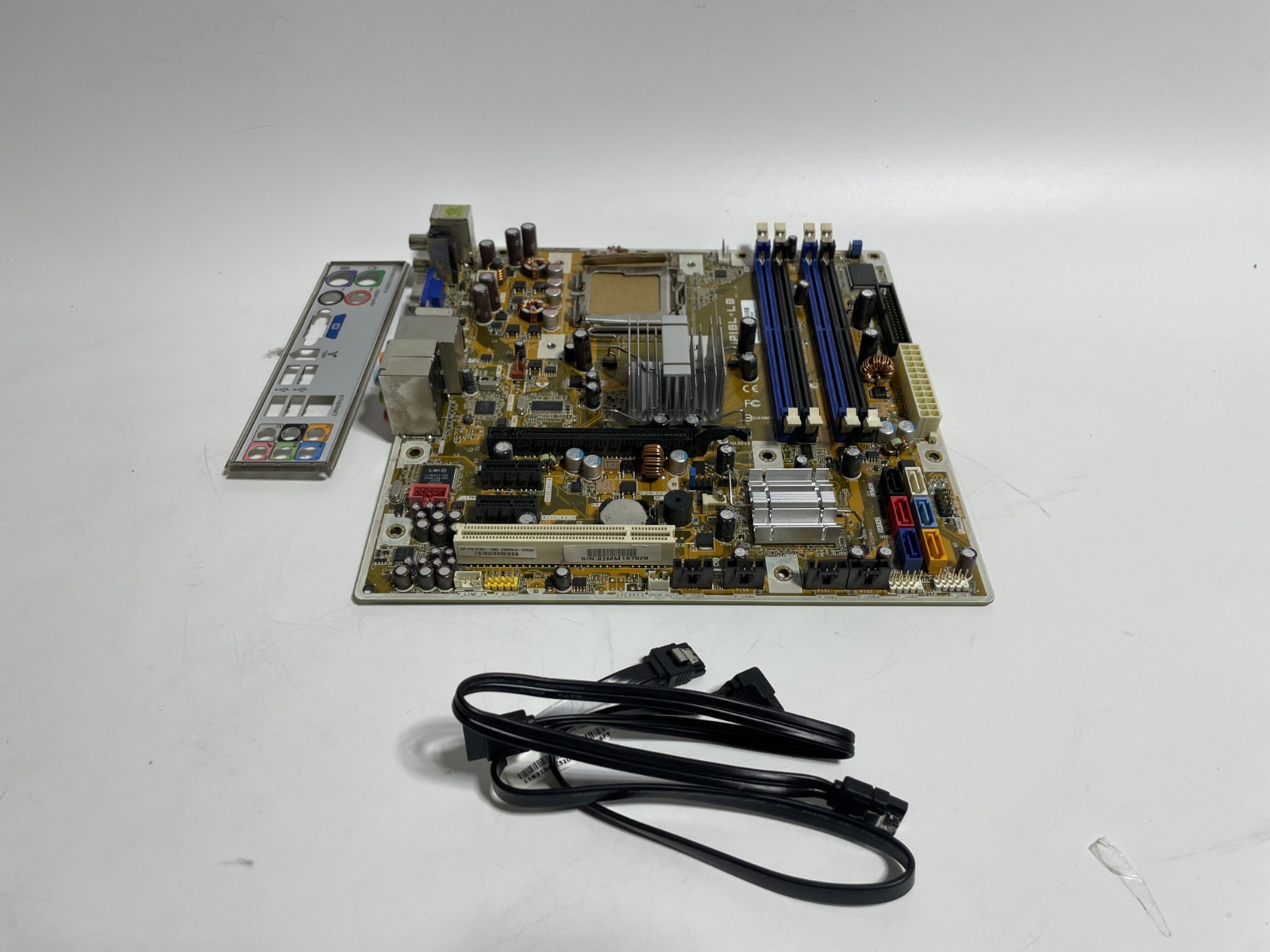 ASUS IPIBL-LB Socket 775 Motherboard