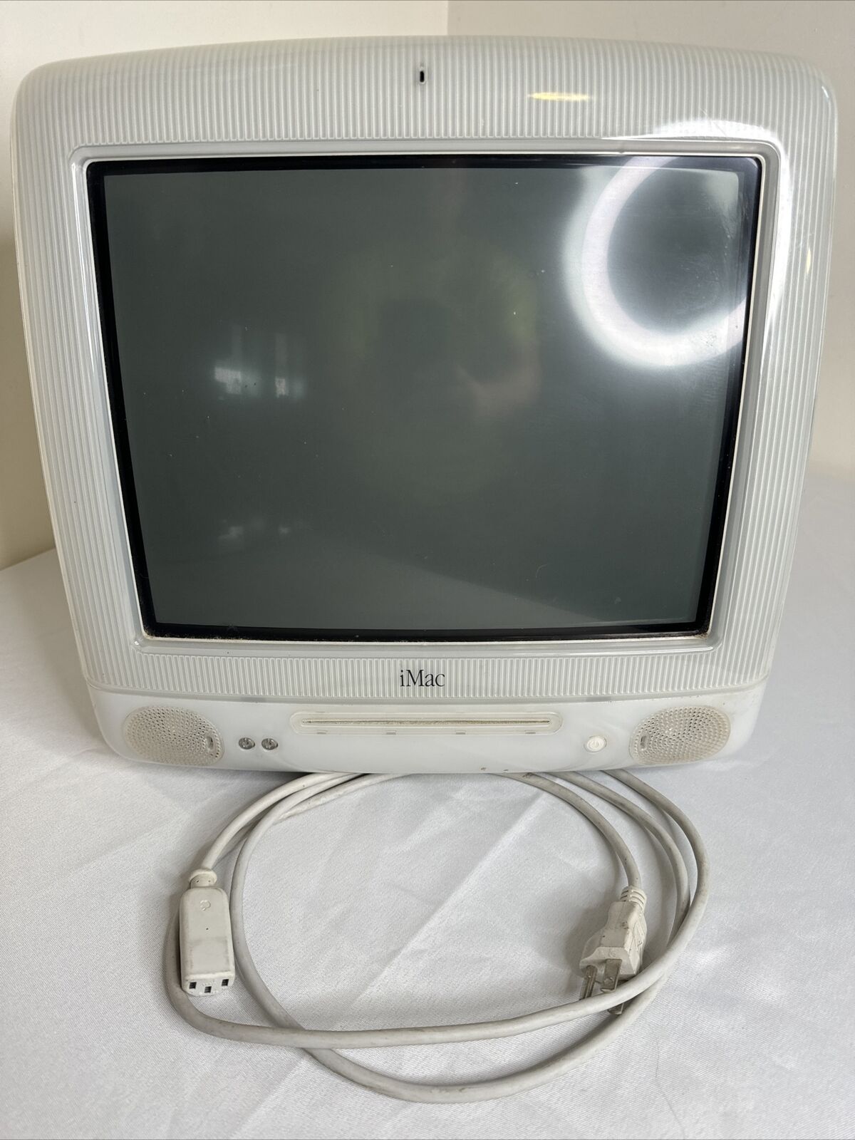 Vintage White Apple iMac OS X 600 MHZ 128MB RAM 40GB HDD Power PC G3 M5521