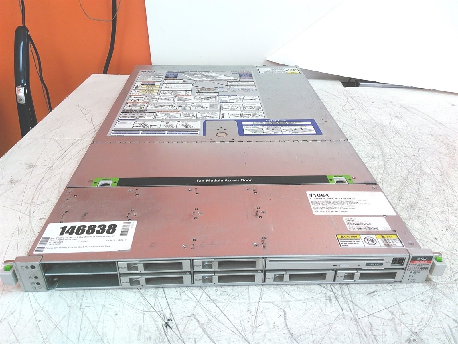 Sun SPARC T5140 1U 8 Bay Server 2x Ultra SPARC T2 Plus 1.2GHz 64GB 0HD
