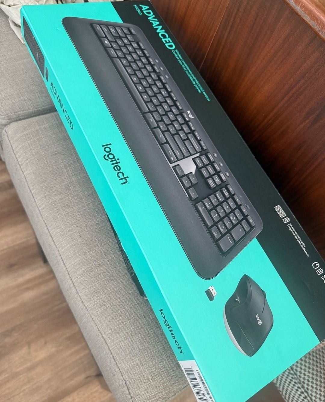 Logitech MK540 Advanced Wireless Keyboard and Mouse Combo sealed