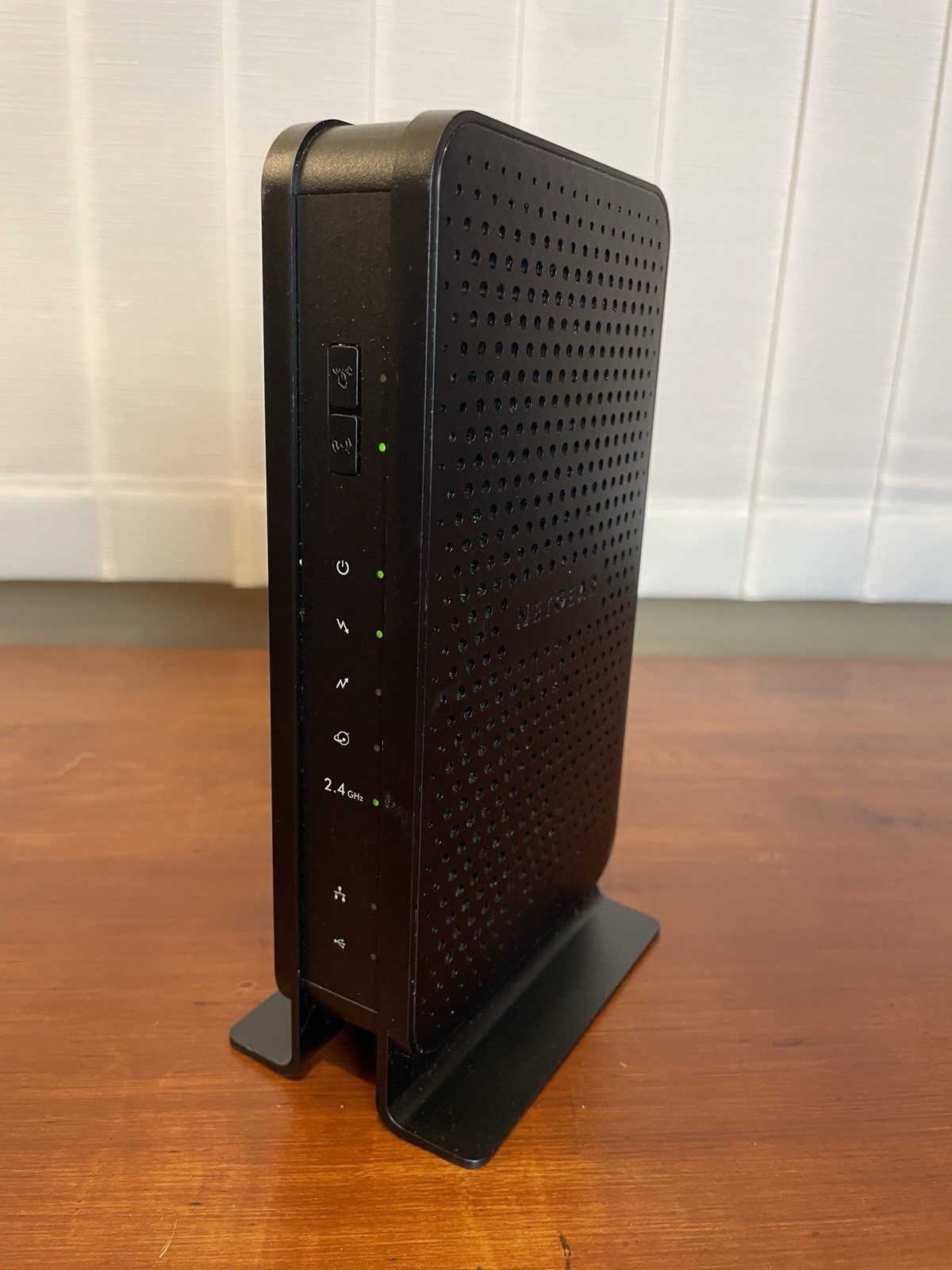 NETGEAR C3000 340 Mbit/s Cable Modem Router