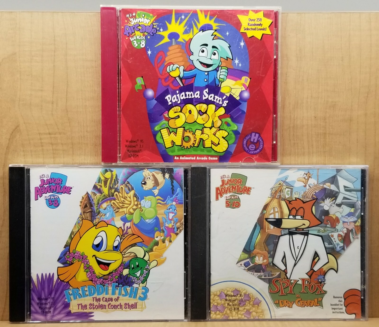 It's A Junior Adventure Arcade CD-ROM Sock Works FREDDI FISH Spy Fox Dry Cereal 
