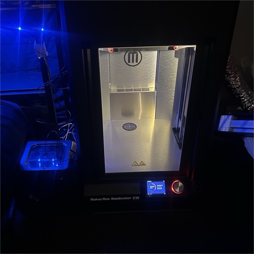 MakerBot Replicator Z18 FDM 3D Printer Enclosed, Controls, 305x305x457mm
