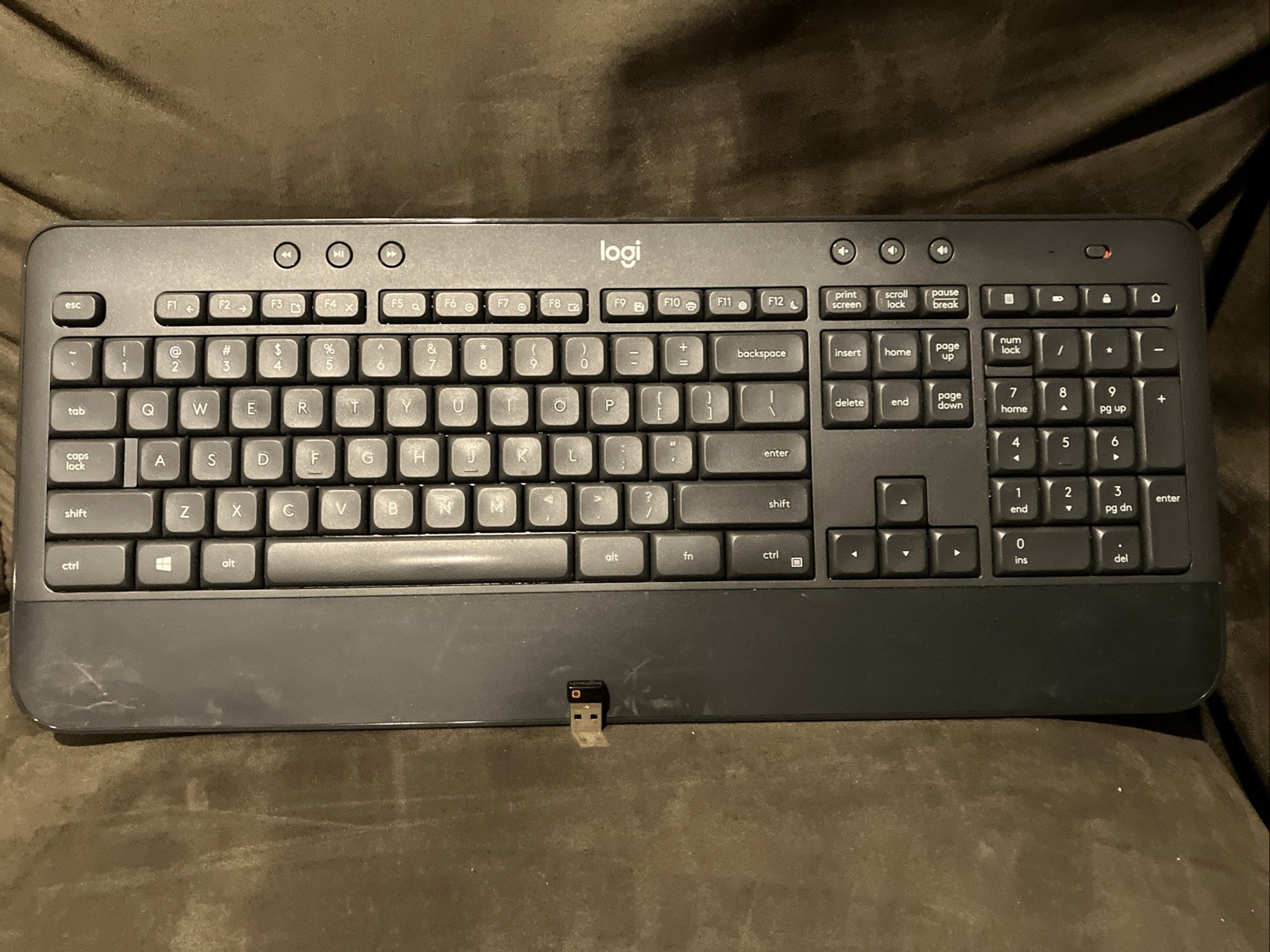 Logitech Logi K545 Wireless Keyboard WITH RECIEVER + Batteries TESTED
