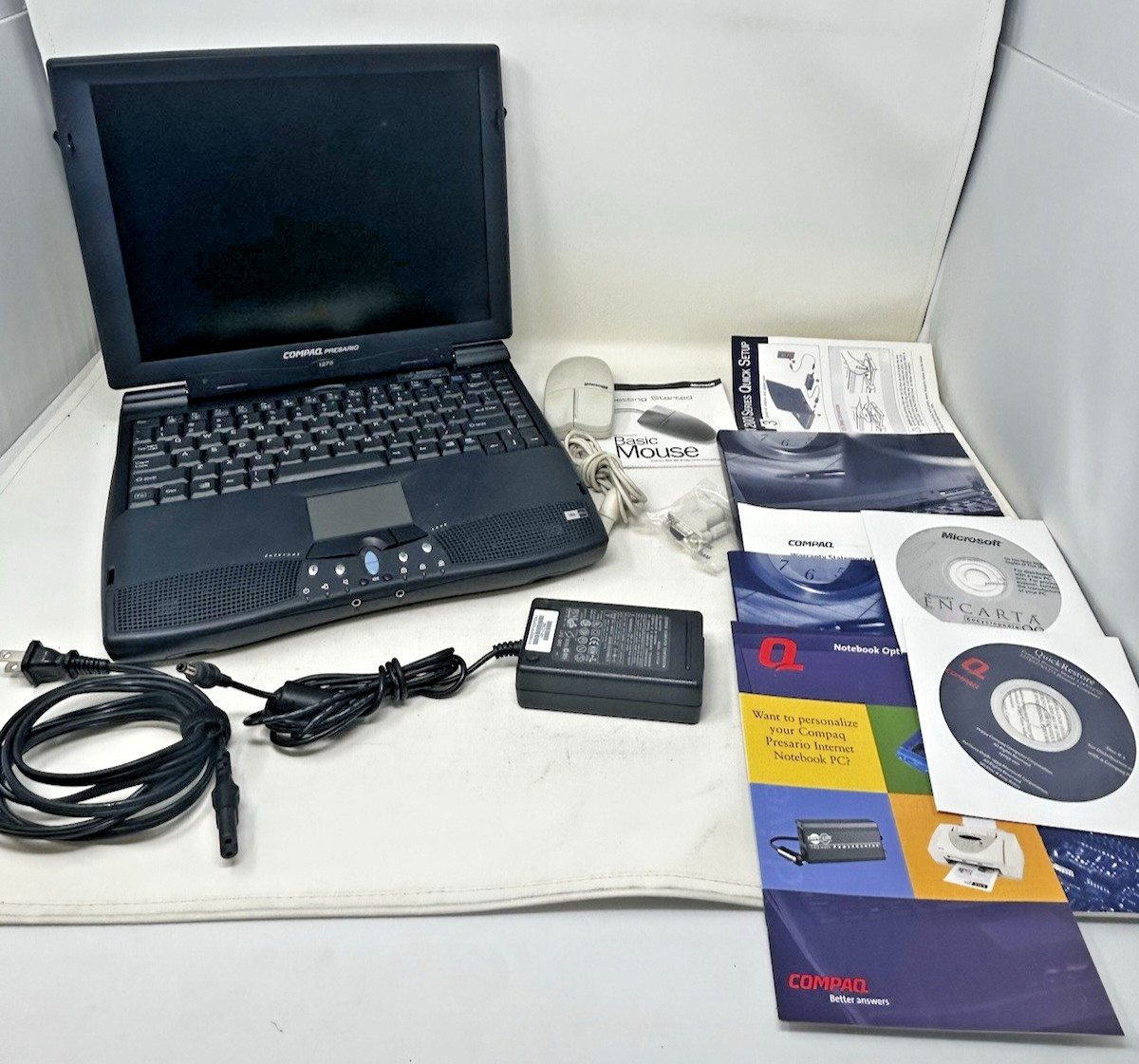 VINTAGE COMPAQ PRESARIO 1275 LAPTOP COMPUTER SERIES CM2000 W/ Power Cord + Extra