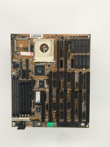 Fic 486-gvt-2, at mb, socket 3, 6x isa, 2x vlb, intel cpu 486dx2-50, 4mb ram