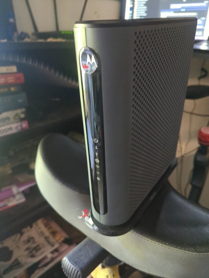 Motorola Wireless Cable Modem plus AC1600 Router MG7540