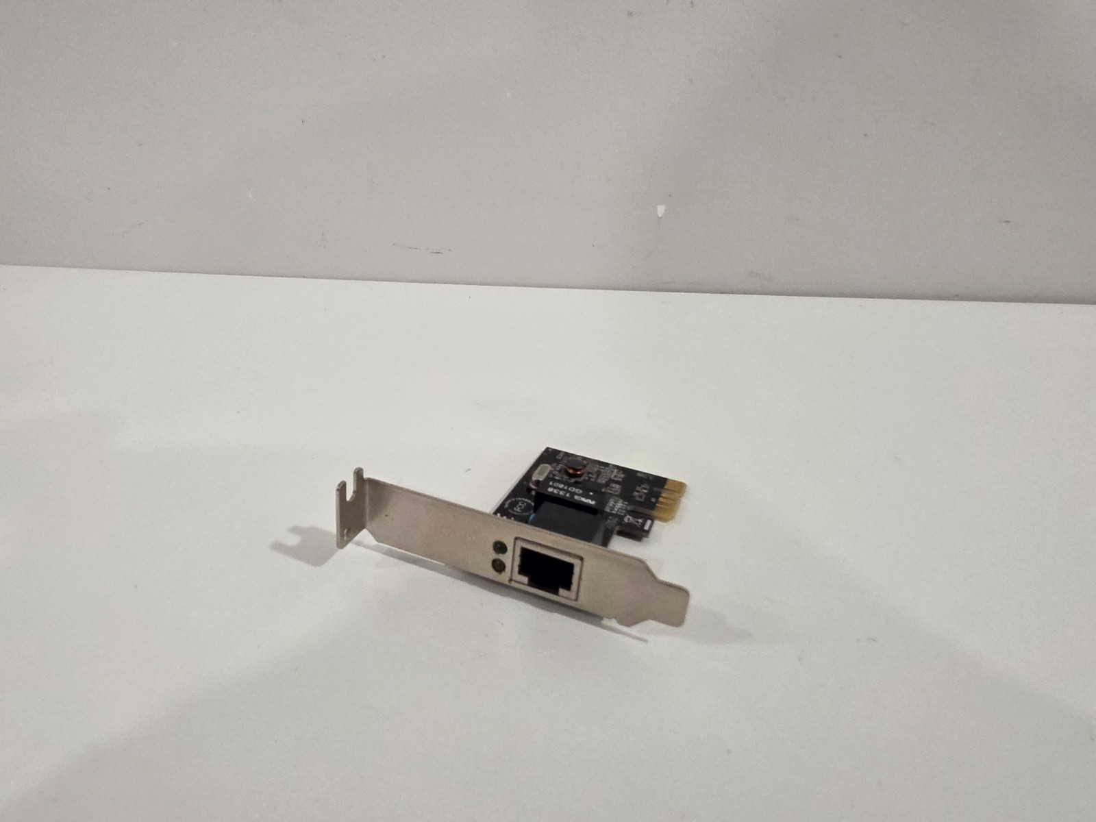 StarTech.com ST1000SPEX2L 1 Port PCI Express Gigabit Ethernet Network Card