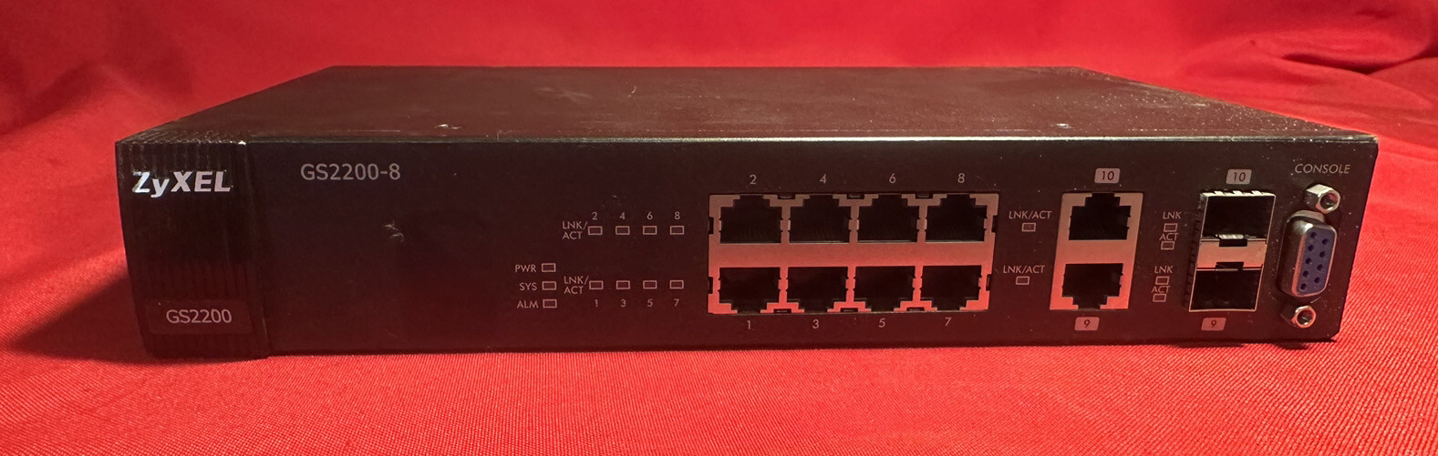 ZyXEL GS2200-8