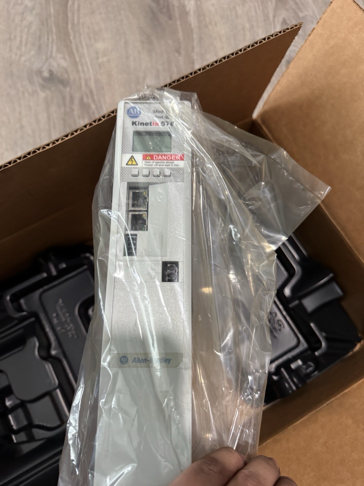 Surplus Open Allen Bradley 2198-P070 Ser A Kinetix 5700 70.3A DC USA Seller New