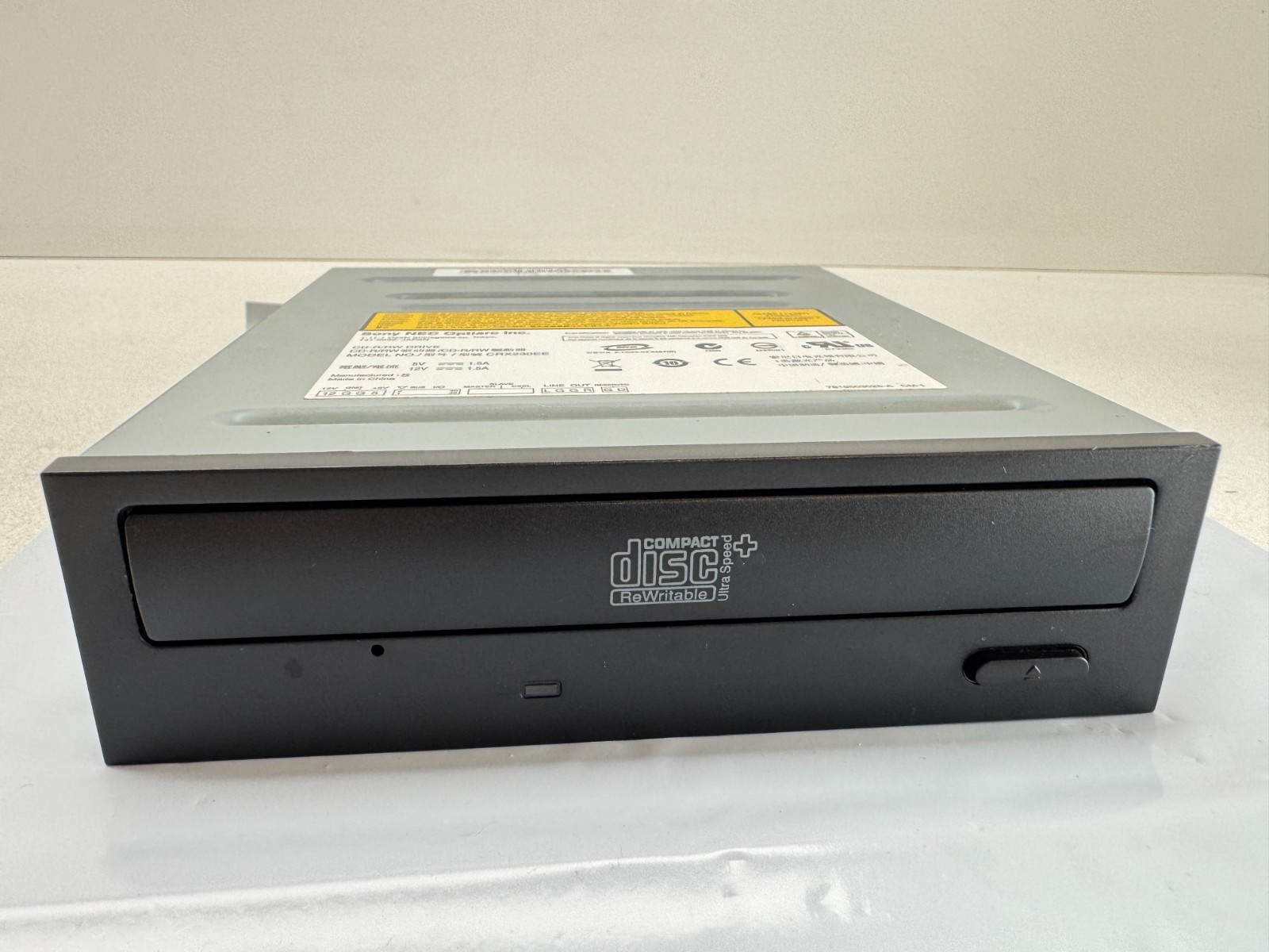 Sony NEC Optiarc CRX230EE 5.25" Internal IDE CD-RW Drive Black Retro PC 2007