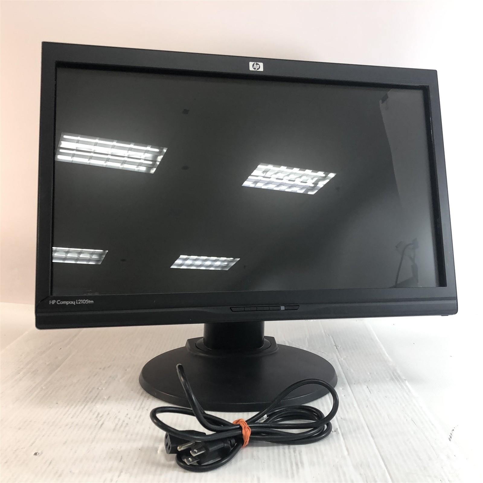 HP L2105tm 21.5" 1080p Touchscreen Monitor 1920x1080 HSTND-2791-Q (See Desc)