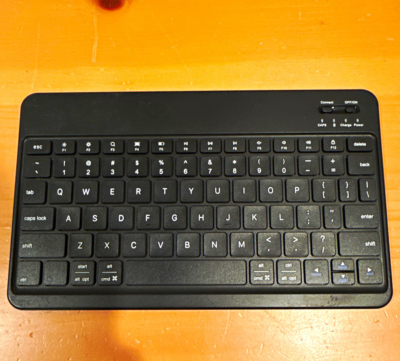 Emetok EM603 Wireless Mini Slim QWERTY Keyboard English Black Indicators