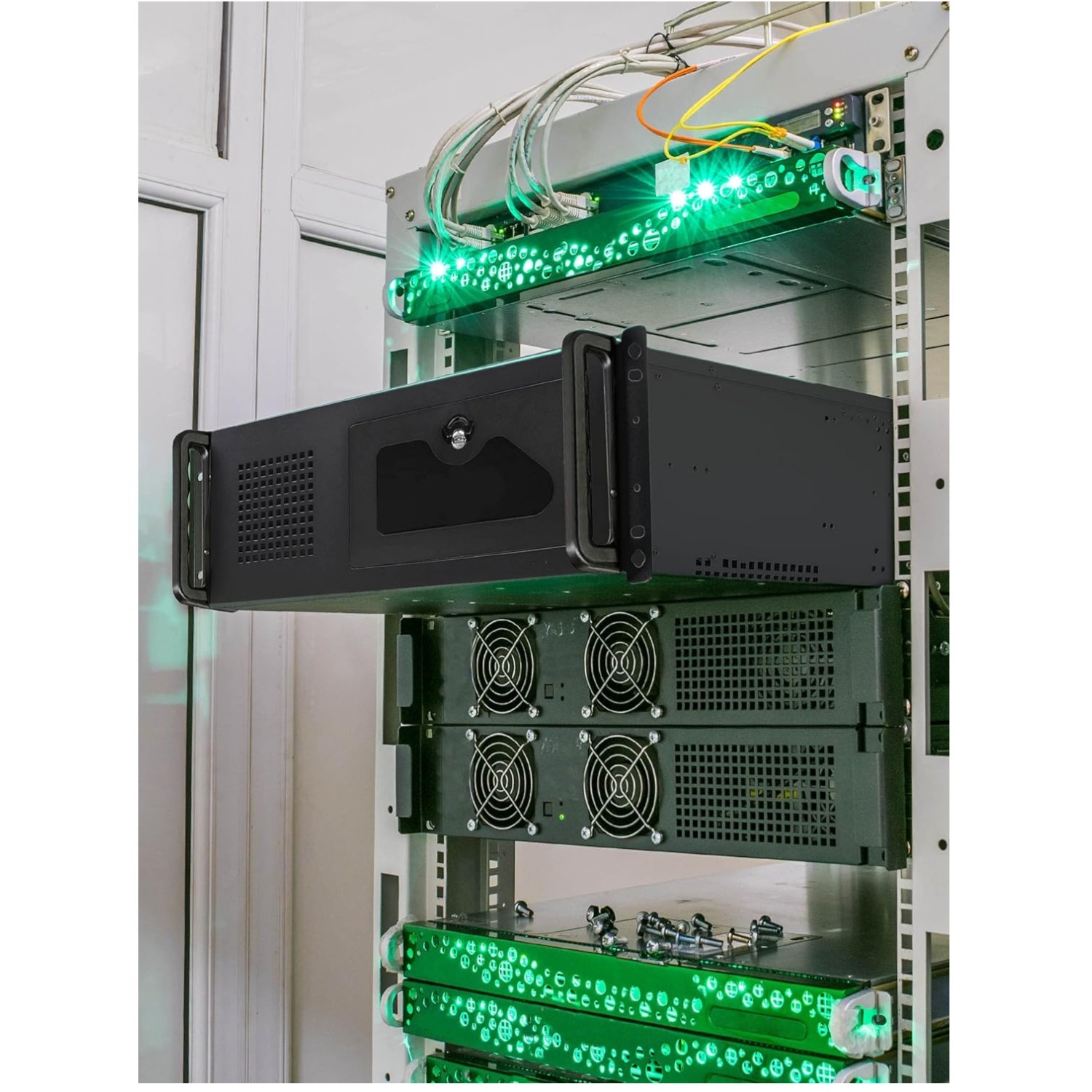 Quiet Cooling 4U Server Chassis with 3 Fans