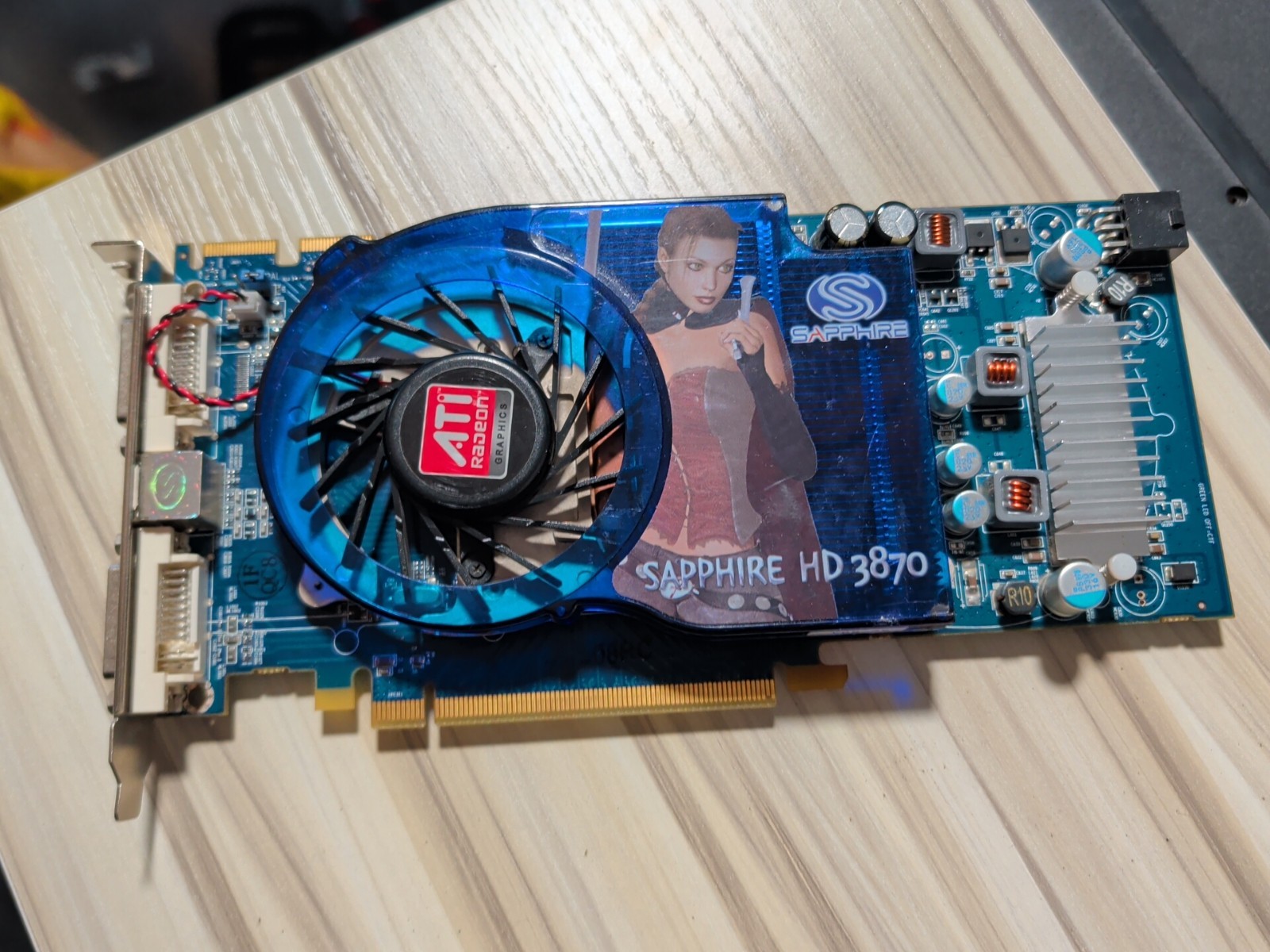 Asus Sapphire Radeon HD 3870 card