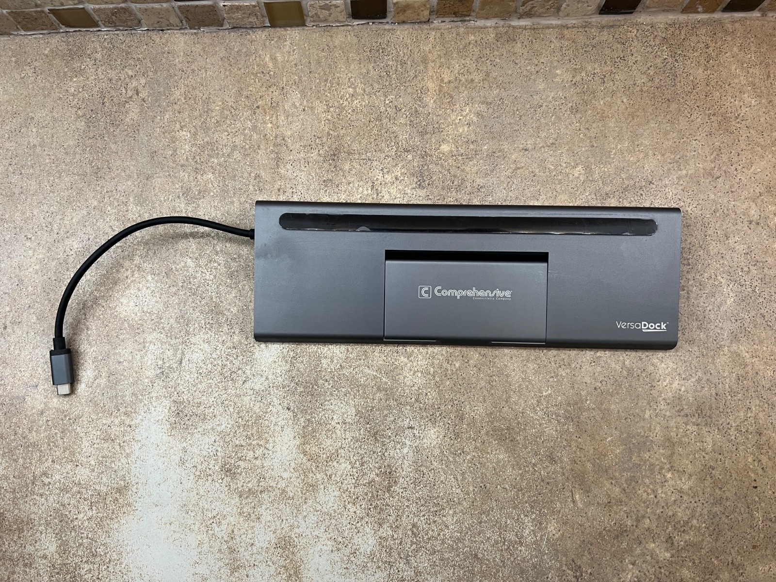 Comprehensive Connectivity VDK-3300 VersaDock USB-C Triple HD Display Dock