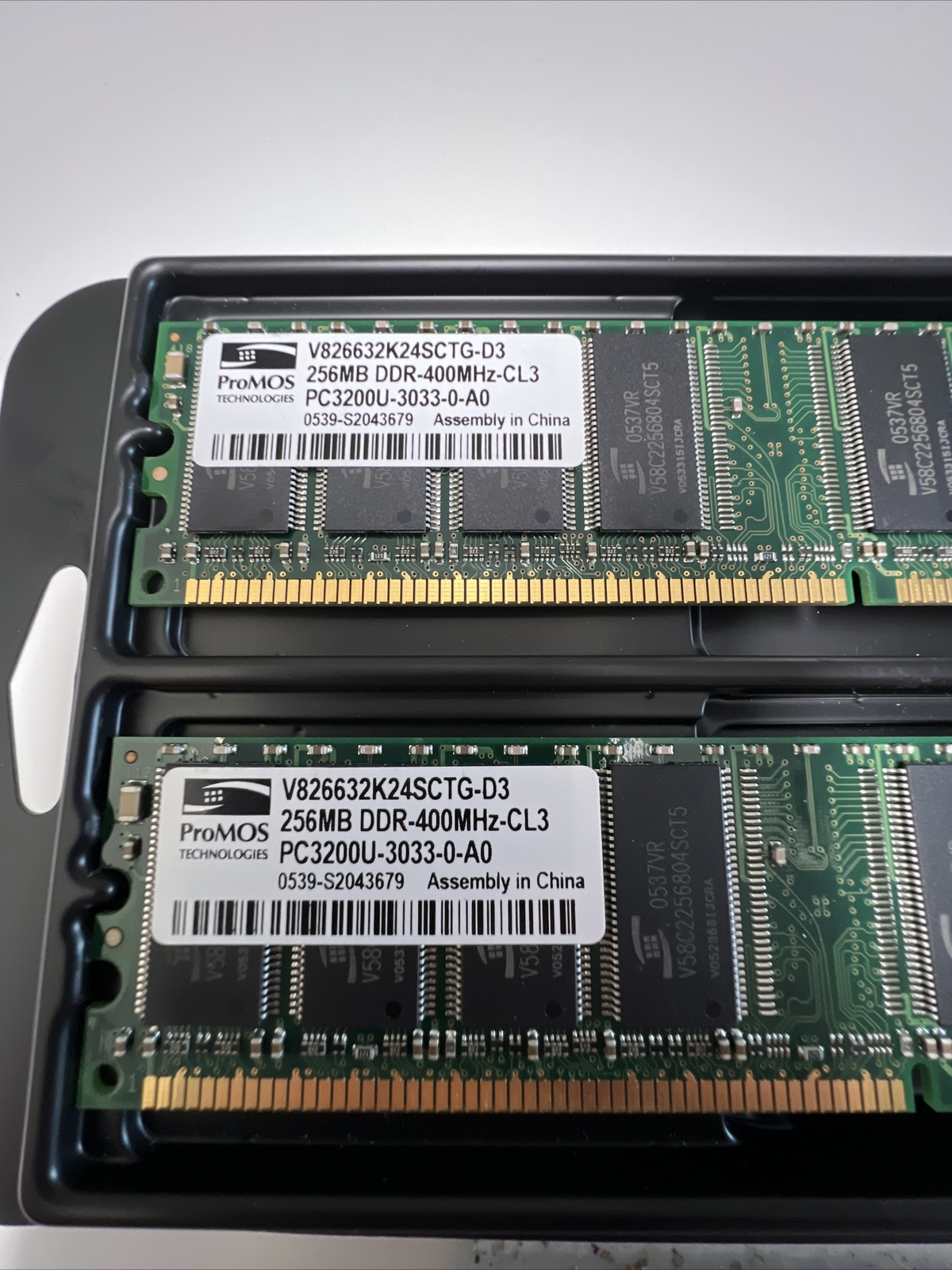 ProMos Technologies 256 MB DDR-400Mhz-CL3￼. New. Open Package One End.