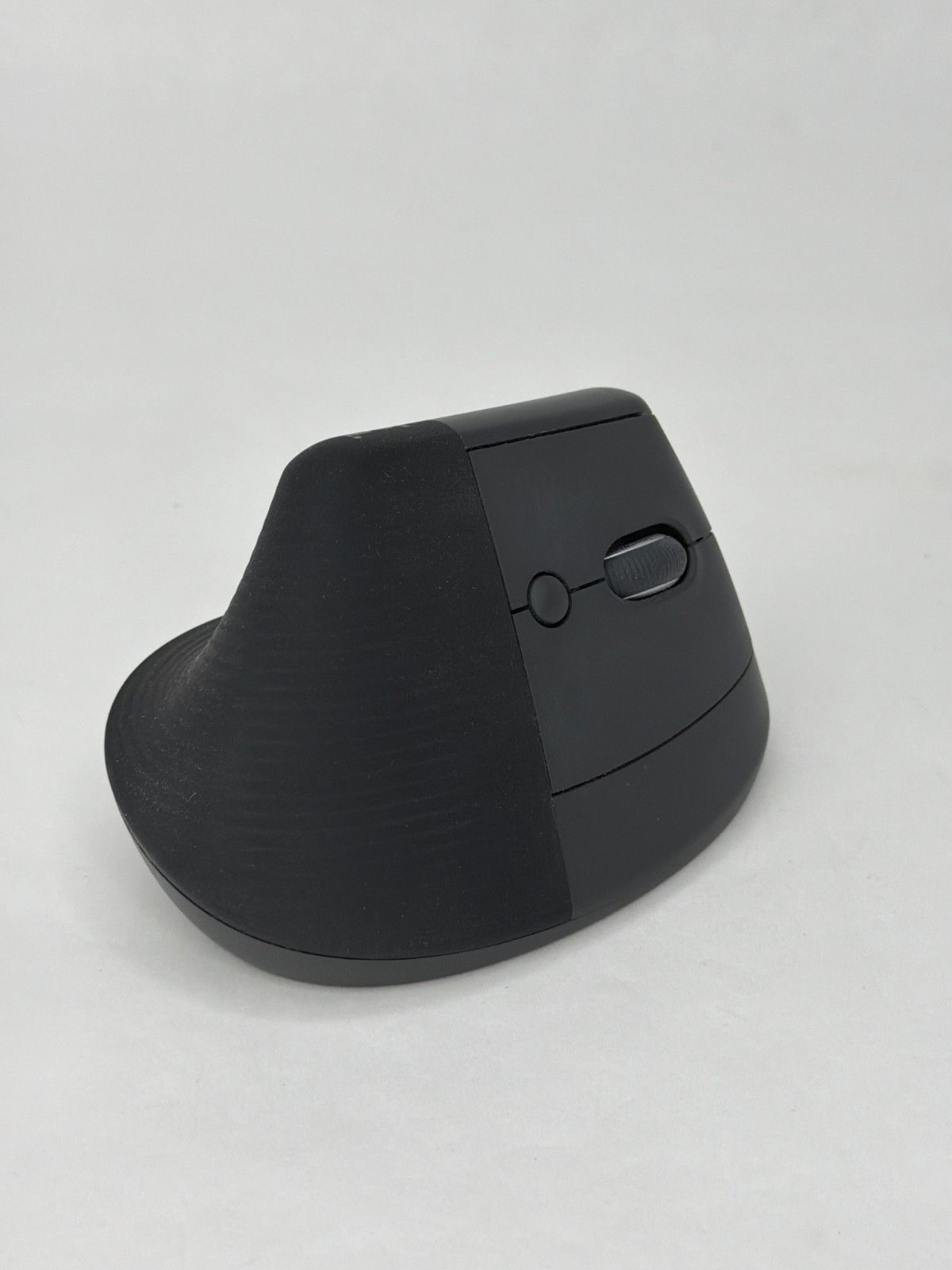 Logitech Lift for Mac Wireless Vertical Mouse BLUETOOTH black (Please READ)
