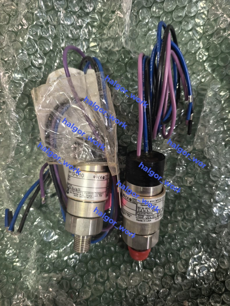 1PCS NEW UE 10-D10  NO BOX
