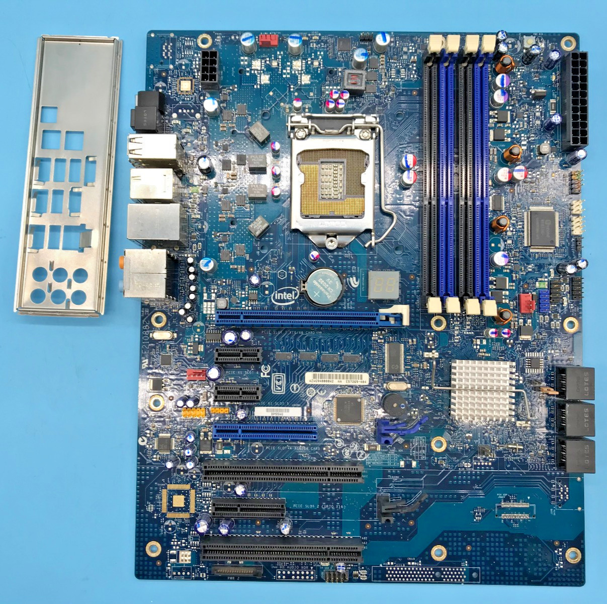 INTEL INTEL DP55WG E57269-407 DDR3 - ATX - Socket 1156 - with I/O Shield #M3027