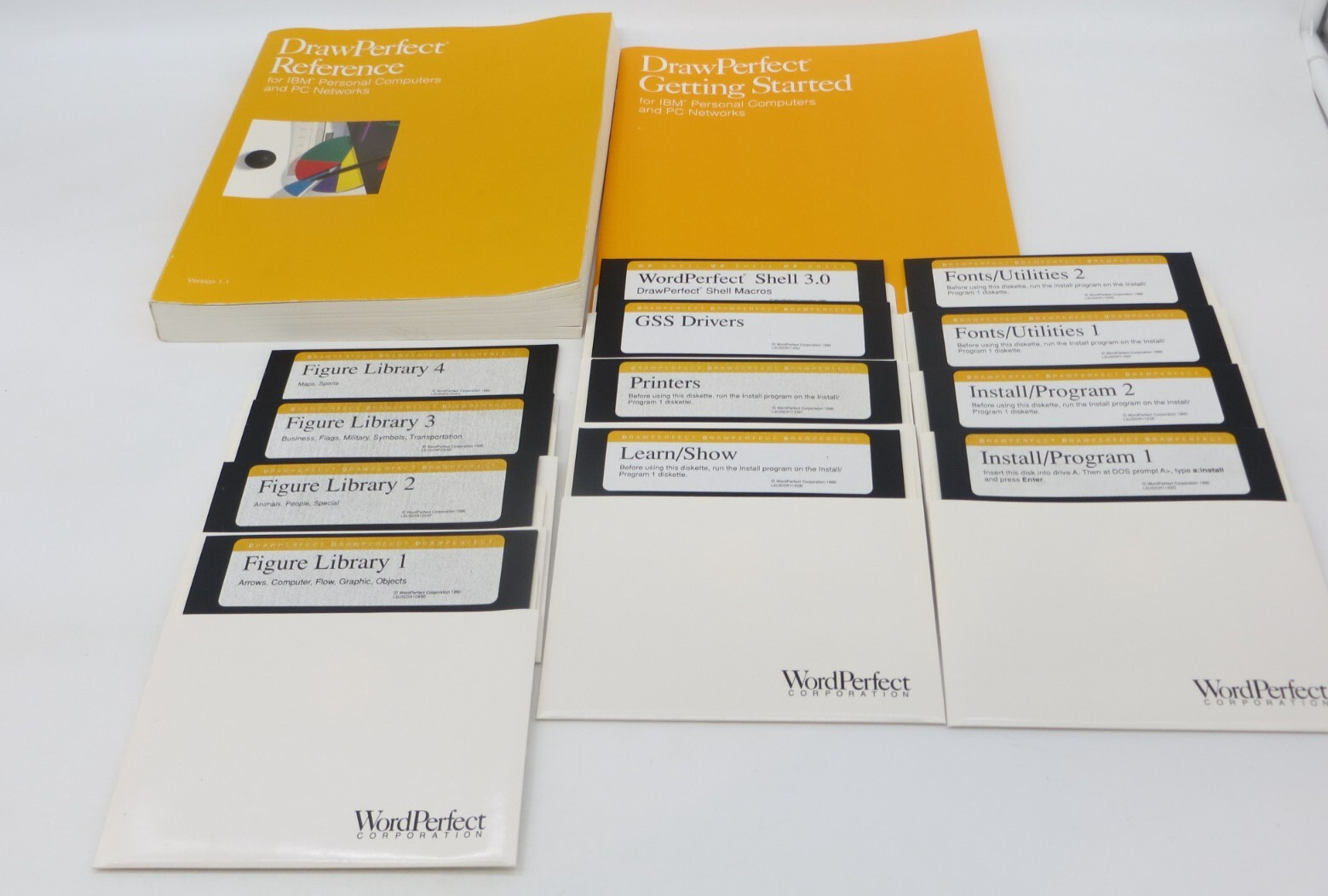 WordPerfect DrawPerfect Version 1.1 5.25" Floppy Disk Vintage Computer Program
