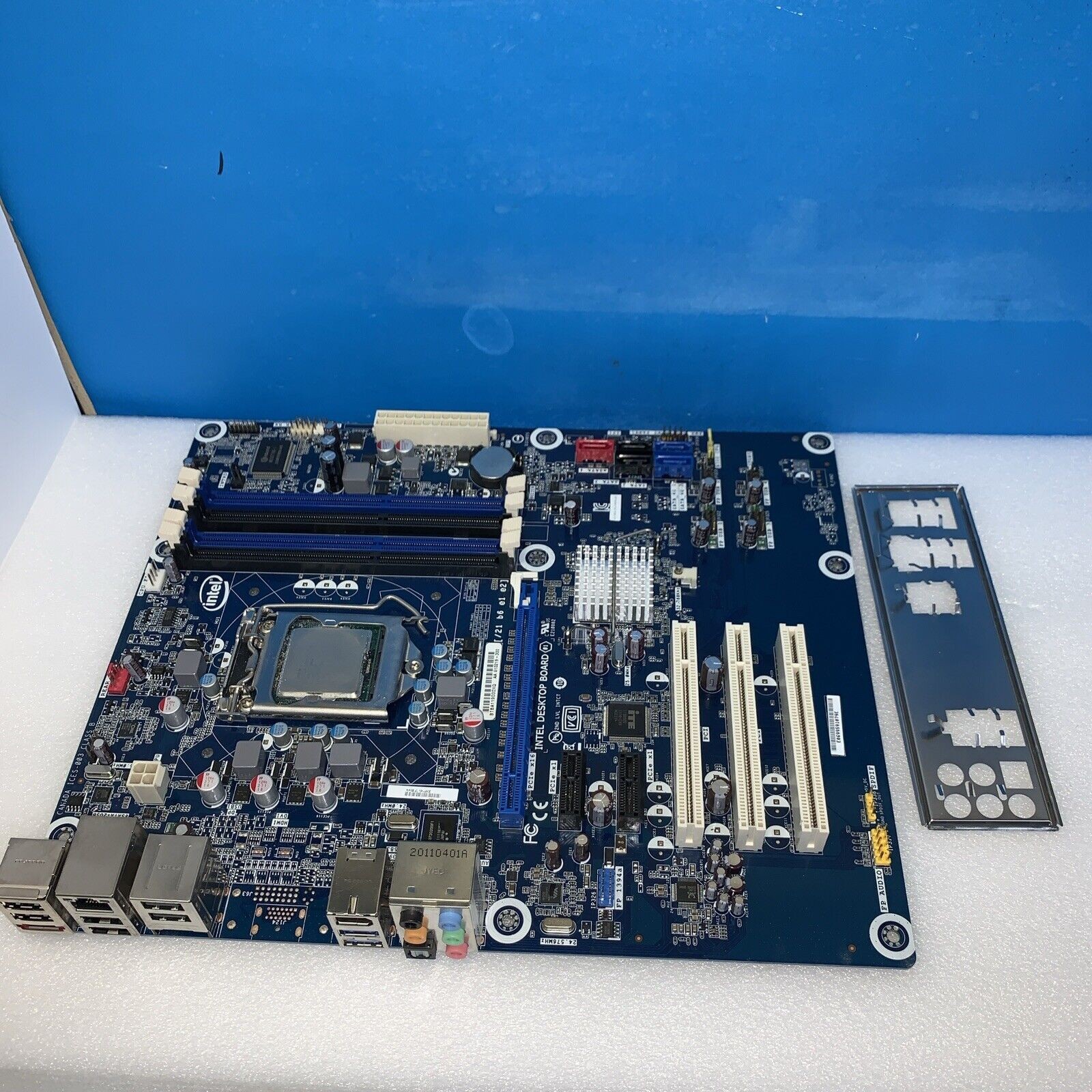 INTEL DP67BA MOTHERBOARD INTEL P67 LGA 1155 DDR3 ATX G10219-303 W/i5-3330S