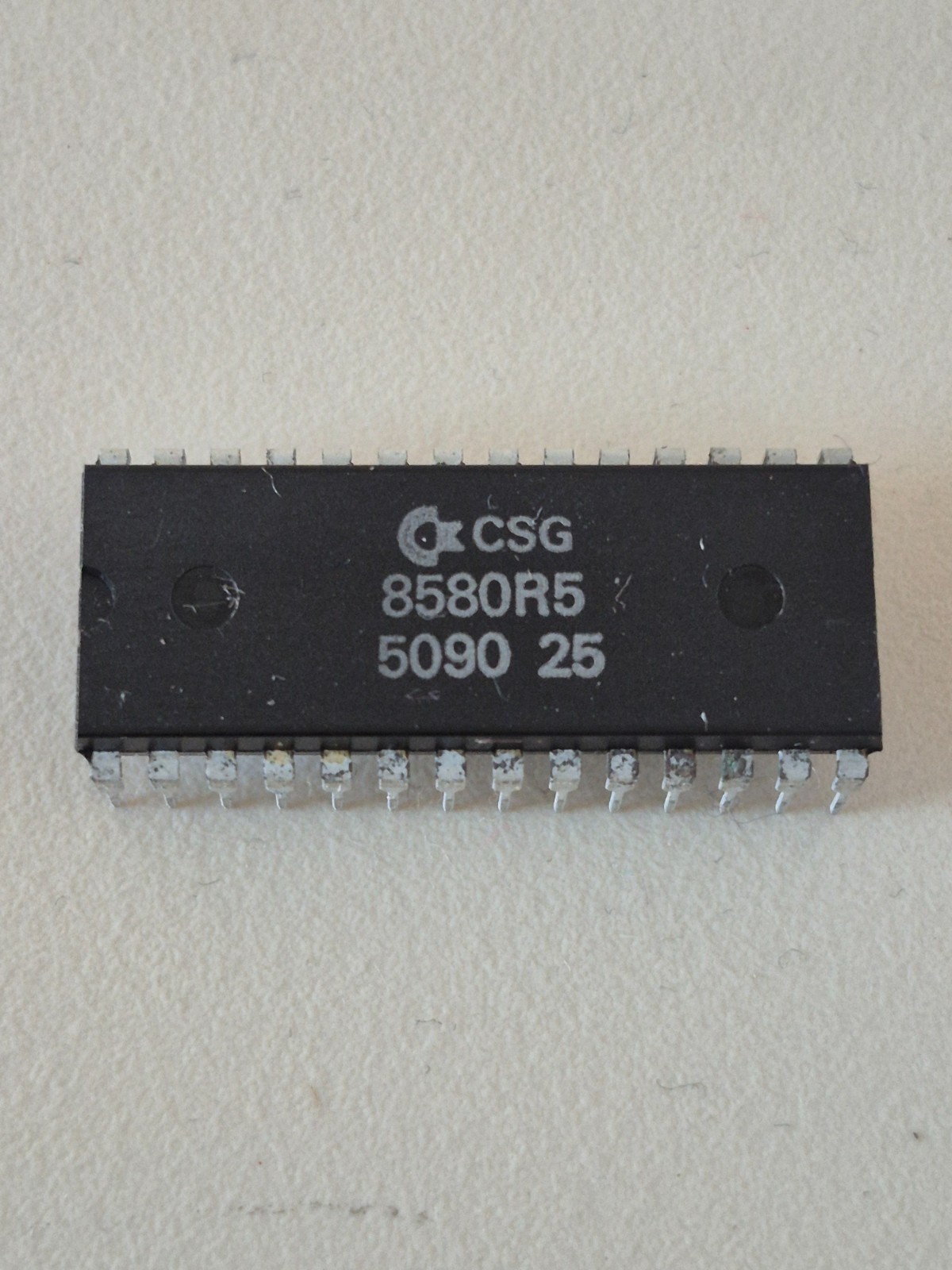 ✅ Commodore C64 / C128 ⭐ 1990 SID Sound Chip 8580R5 ⭐ Sounds Good ⚡️