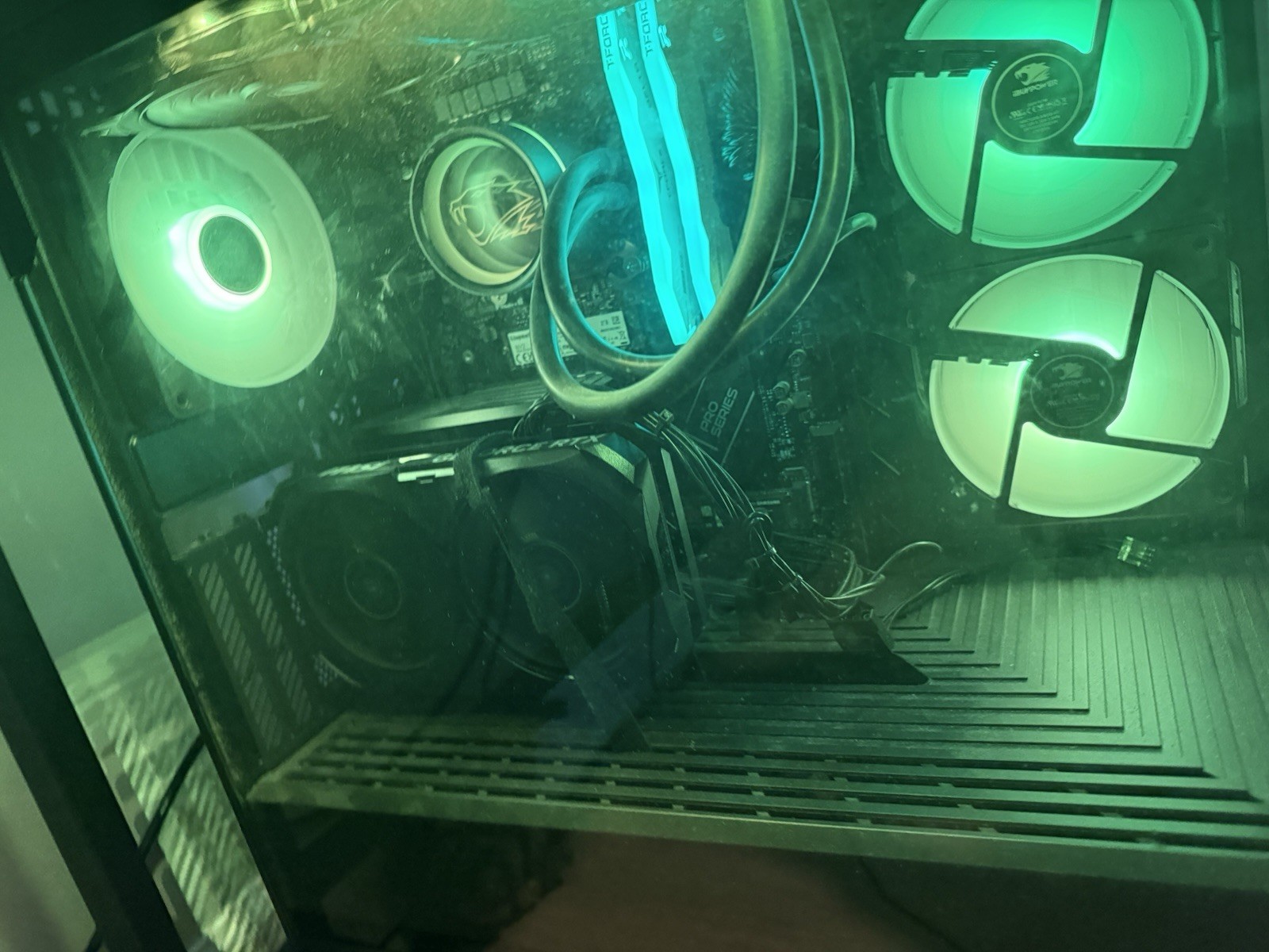 Pc Gaming Rgb 3.64TB ￼looking To Sell