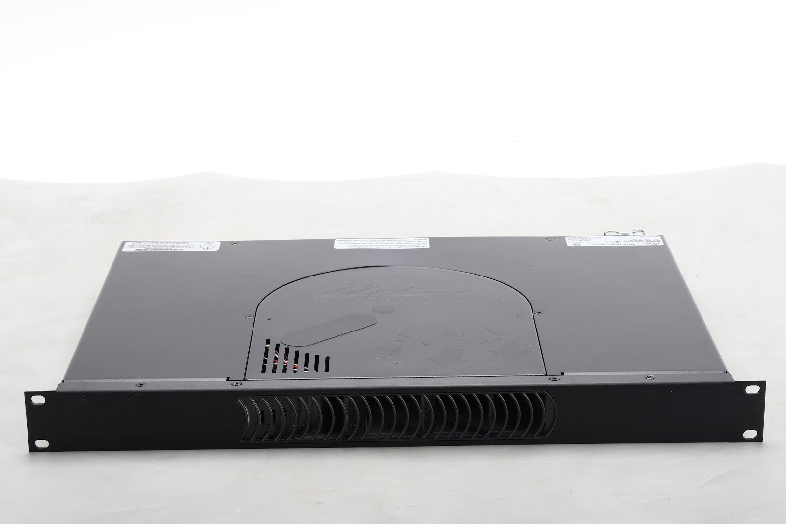 Middle Atlantic PDCOOL-1015RA 10-Outlet Power Conditioner With Blower Fan