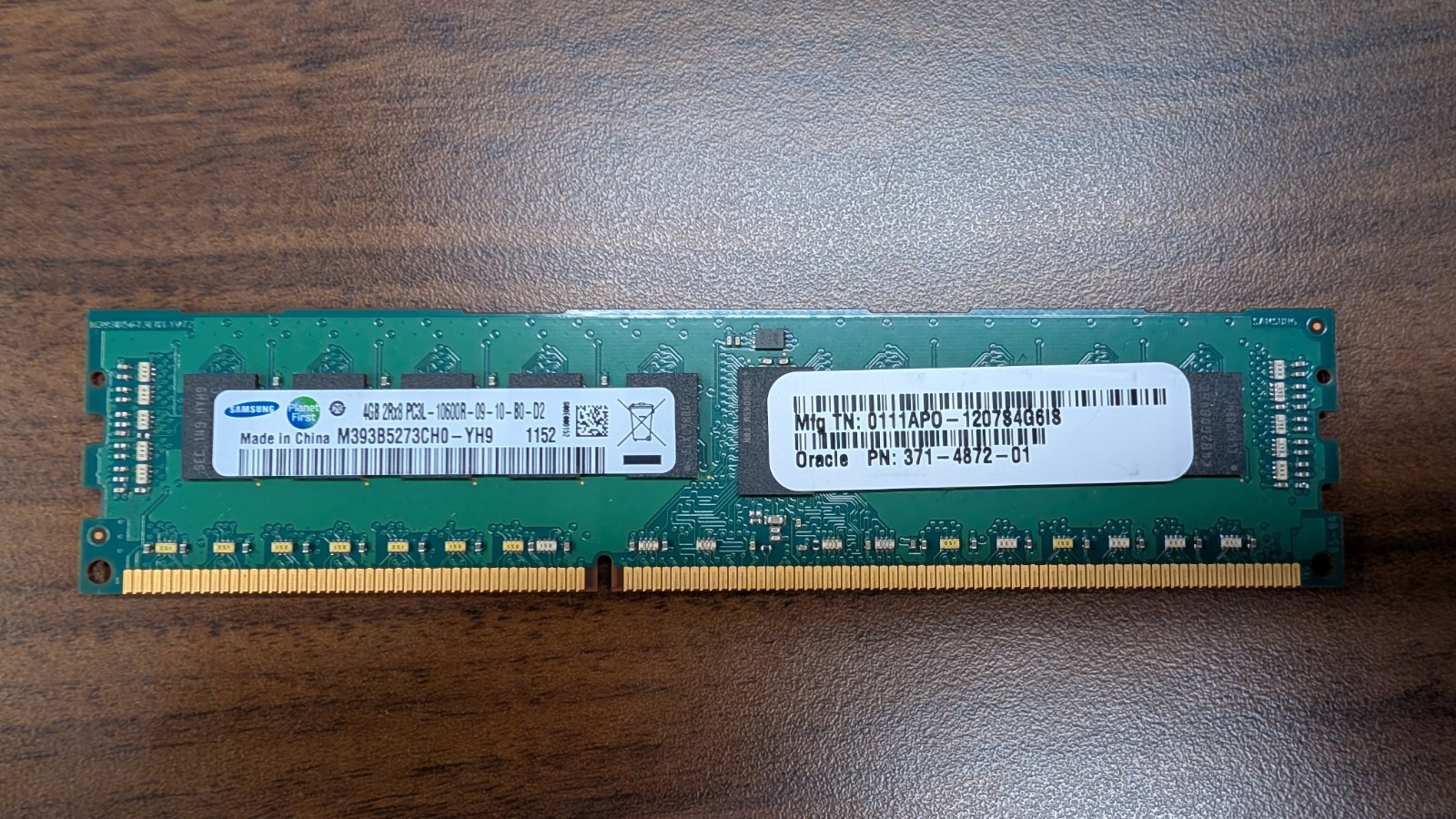 Samsung 4GB 2Rx8 PC3L-10600R-09-10-L0-D2 ECC REG Server Memory M392B5273CH0-YH9