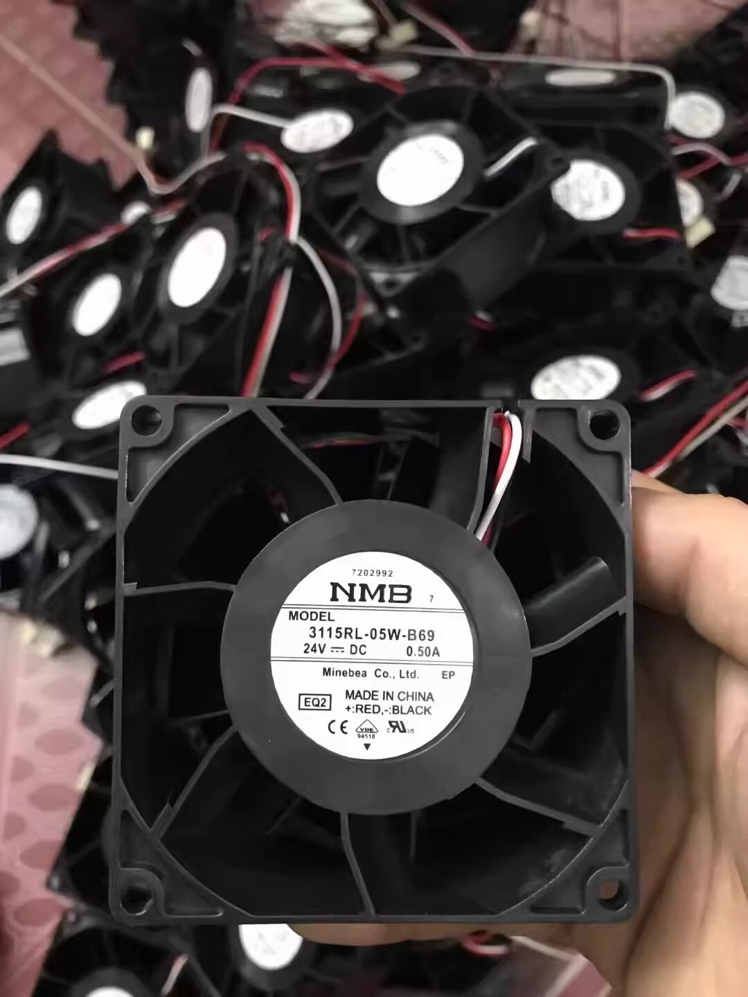 NMB 3115RL-05W-B69 8038 DC24V 0.5A 8CM 3-Pin Cooling Fan