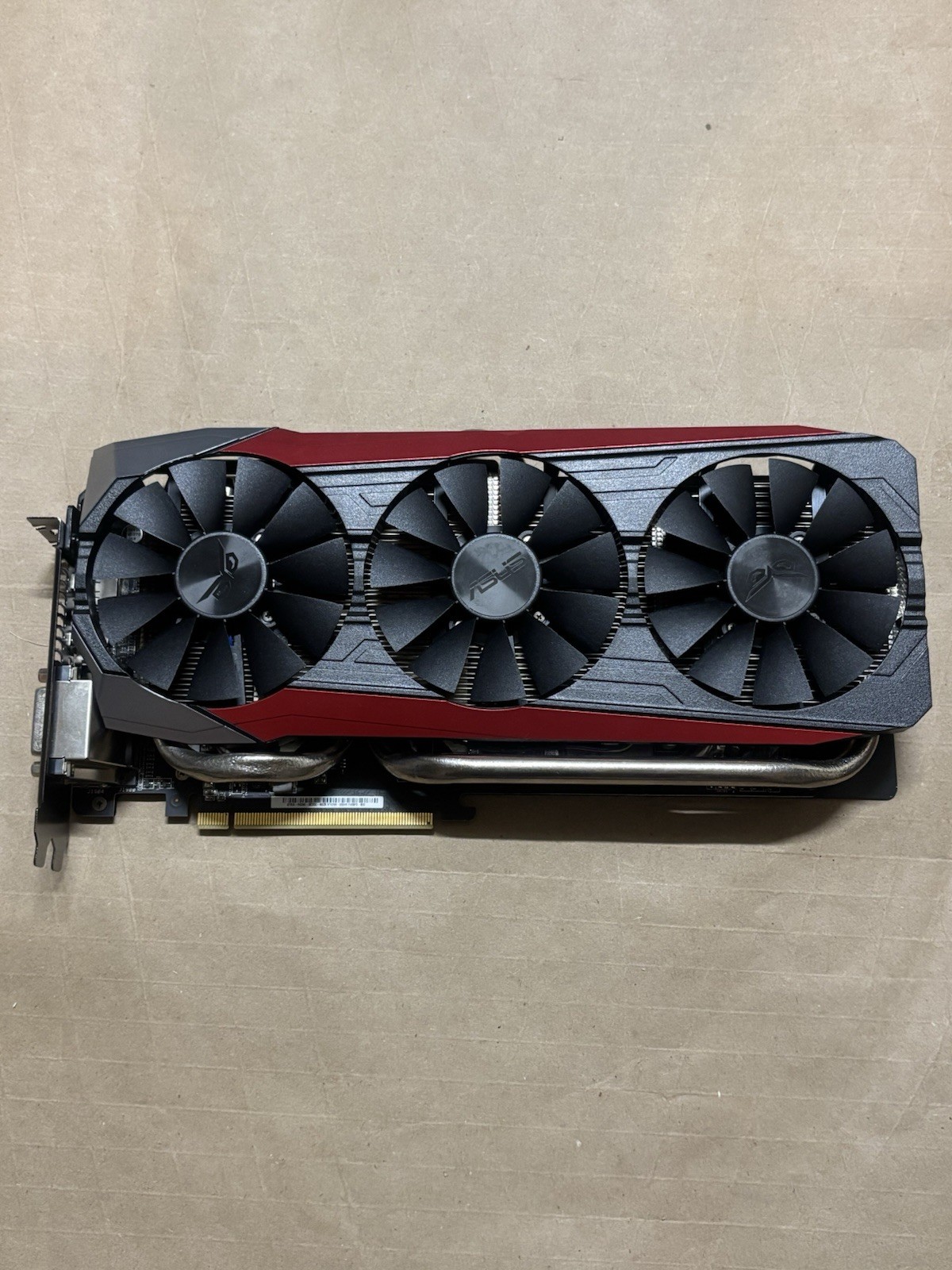 ASUS STRIX Radeon R9 390 8GB GDDR5 GPU STRIX-R9390-DC3OC-8GD5