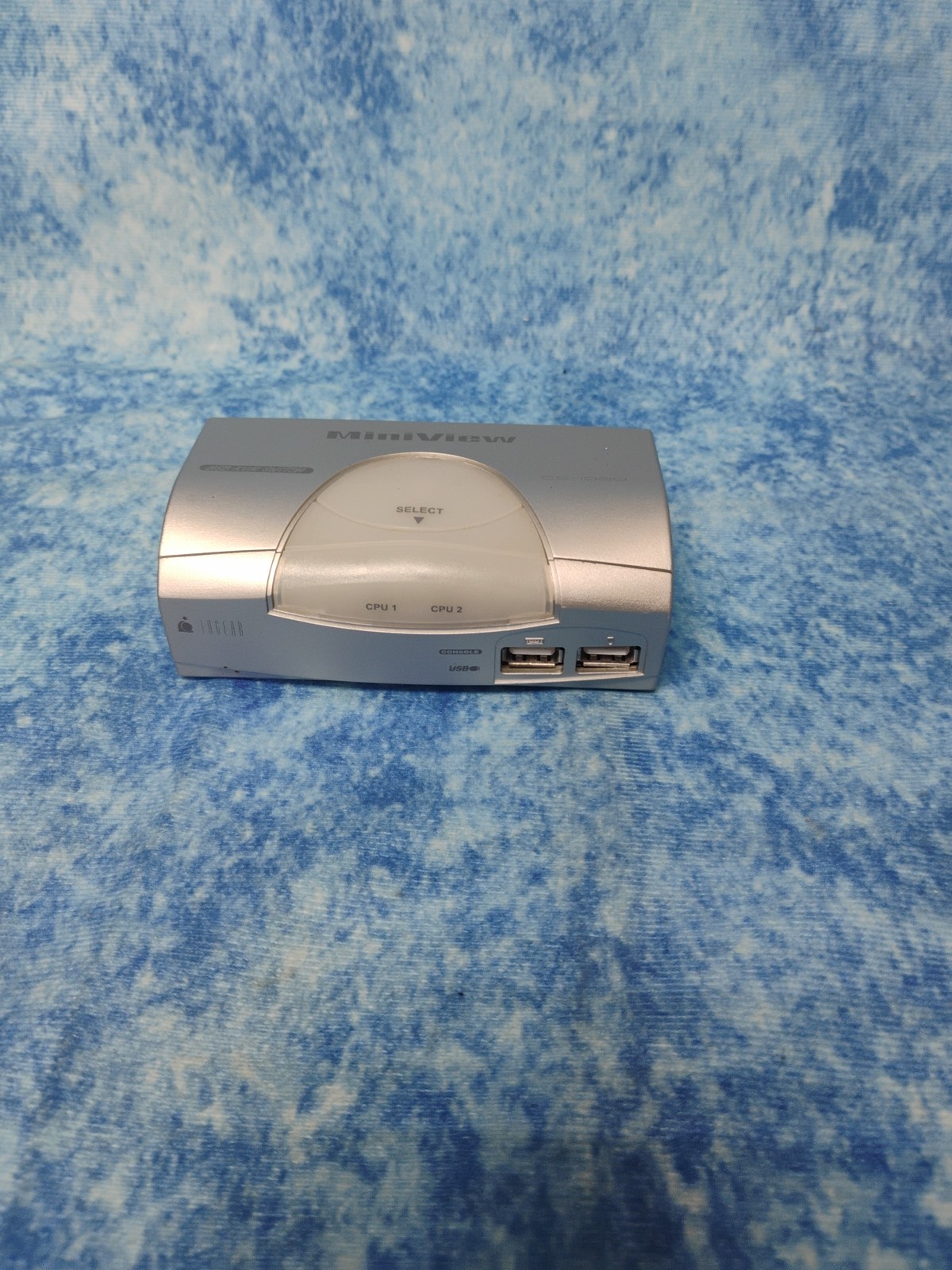 IOGEAR MINIVIEW 2 PORT MASTER VIEW USB KVM SWITCH CS-102U