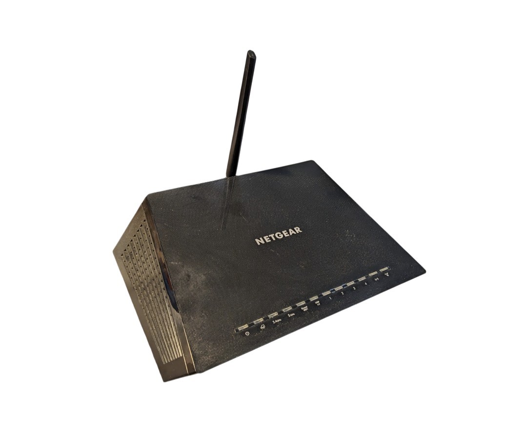 NETGEAR Nighthawk R6900v2 AC1900 Dual-Band Smart WiFi Router 4-Port Gigabit