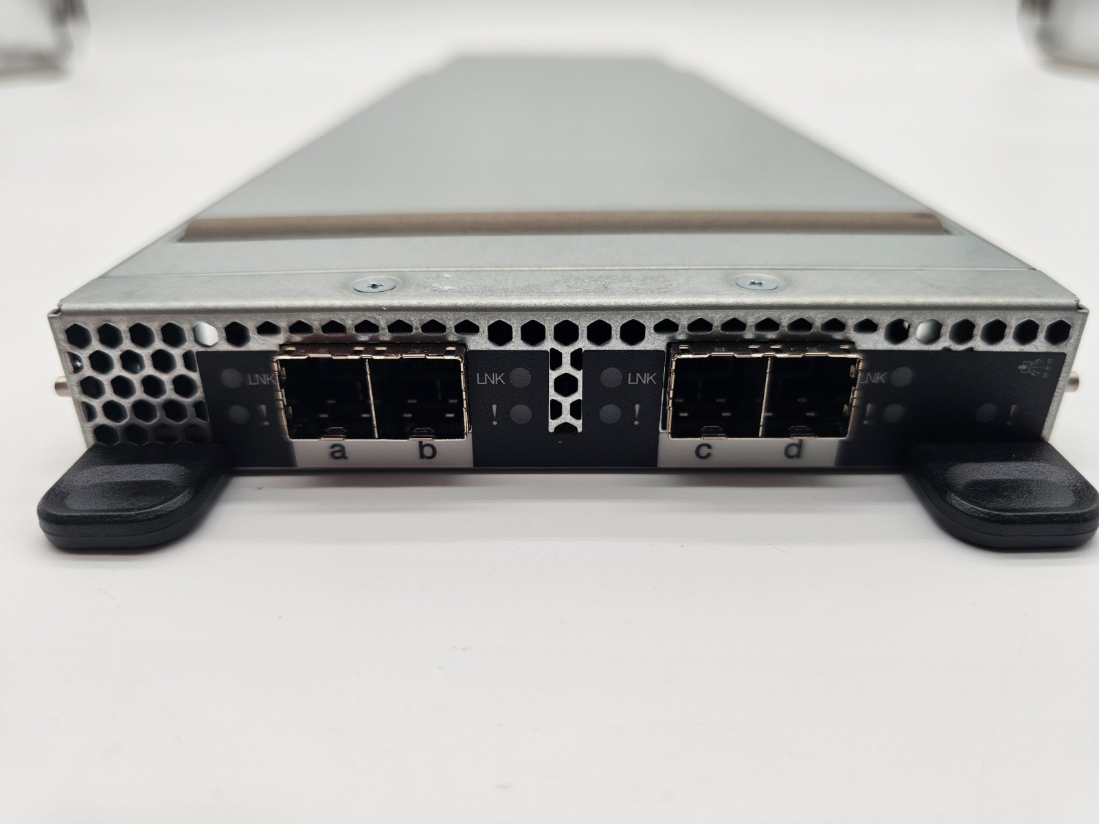 NetApp X92071A 4-Port 12GB SAS Module for AFF A700, FAS9000 111-02396+B1