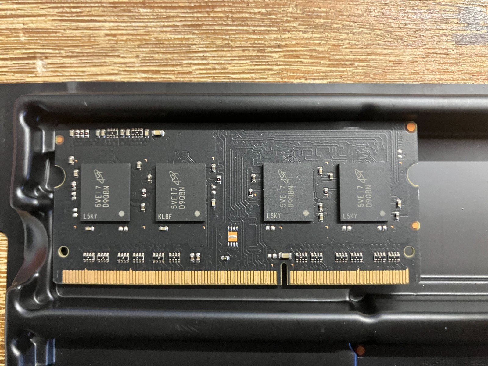 Micron 4 GB module