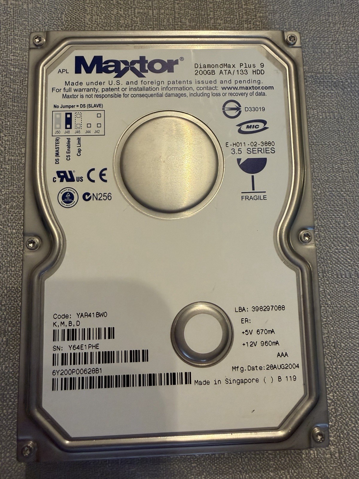 Maxtor DiamondMax Plus 9 6Y200PO 200GB 3.5" IDE PATA ATA/133 HDD YAR41BWO