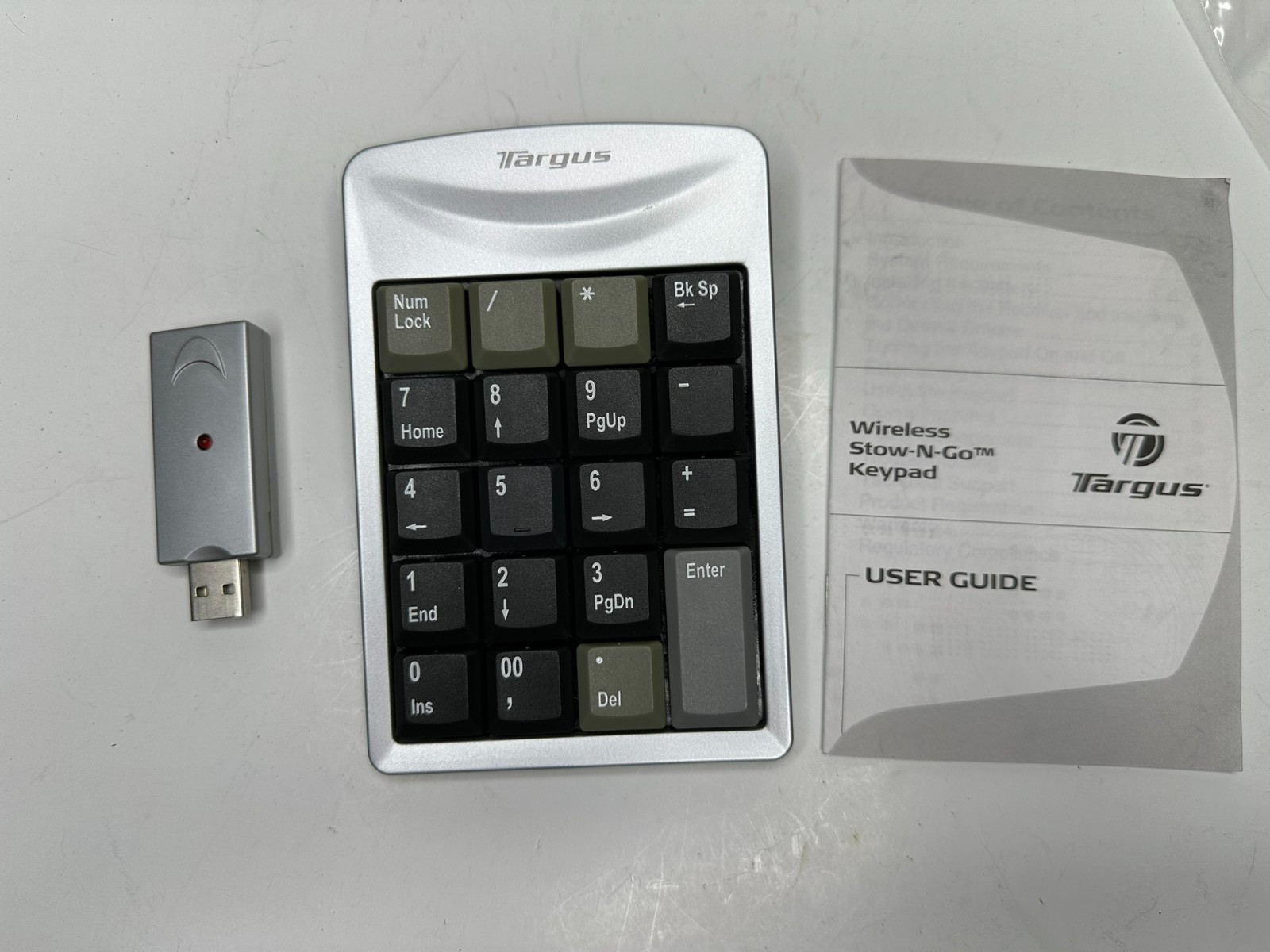 Targus Wireless Stow-n-Go USB Keypad Model AKP01US Computer Number Pad