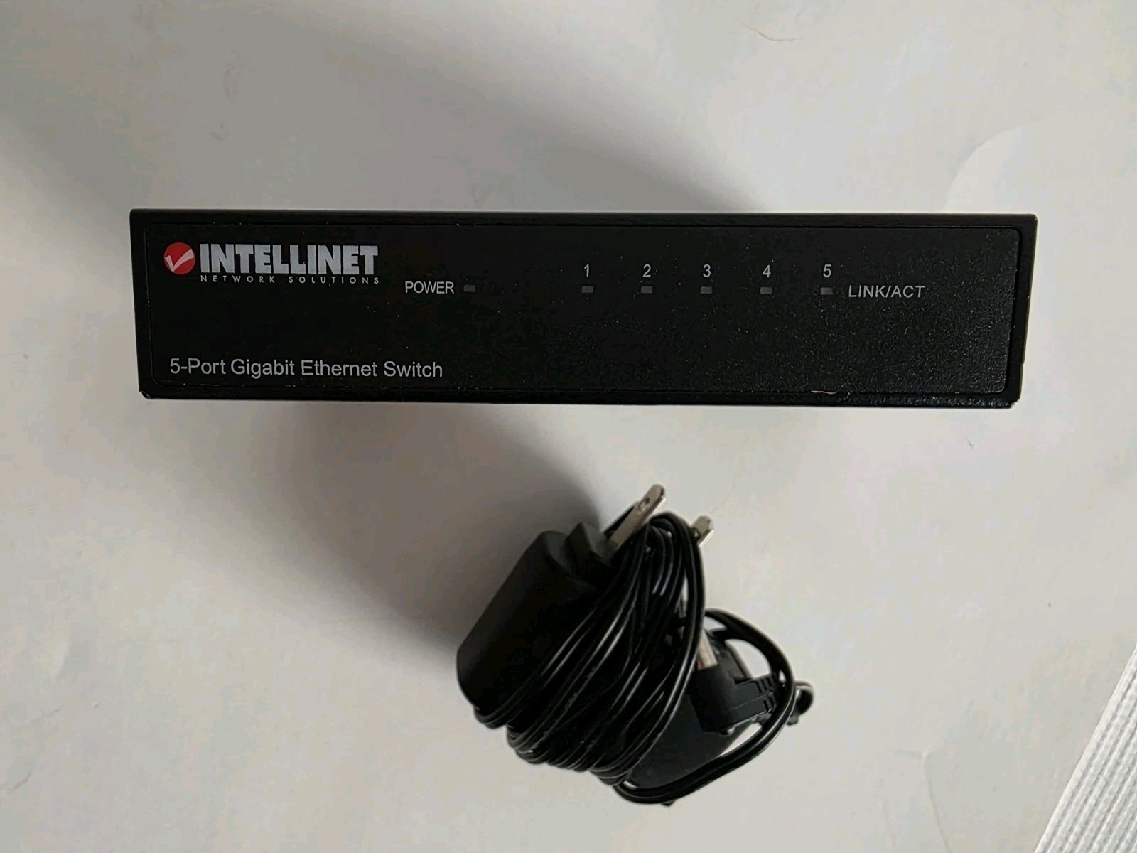 The Intellinet 5-Port Gigabit Ethernet Switch (model 530378) Rev 1.