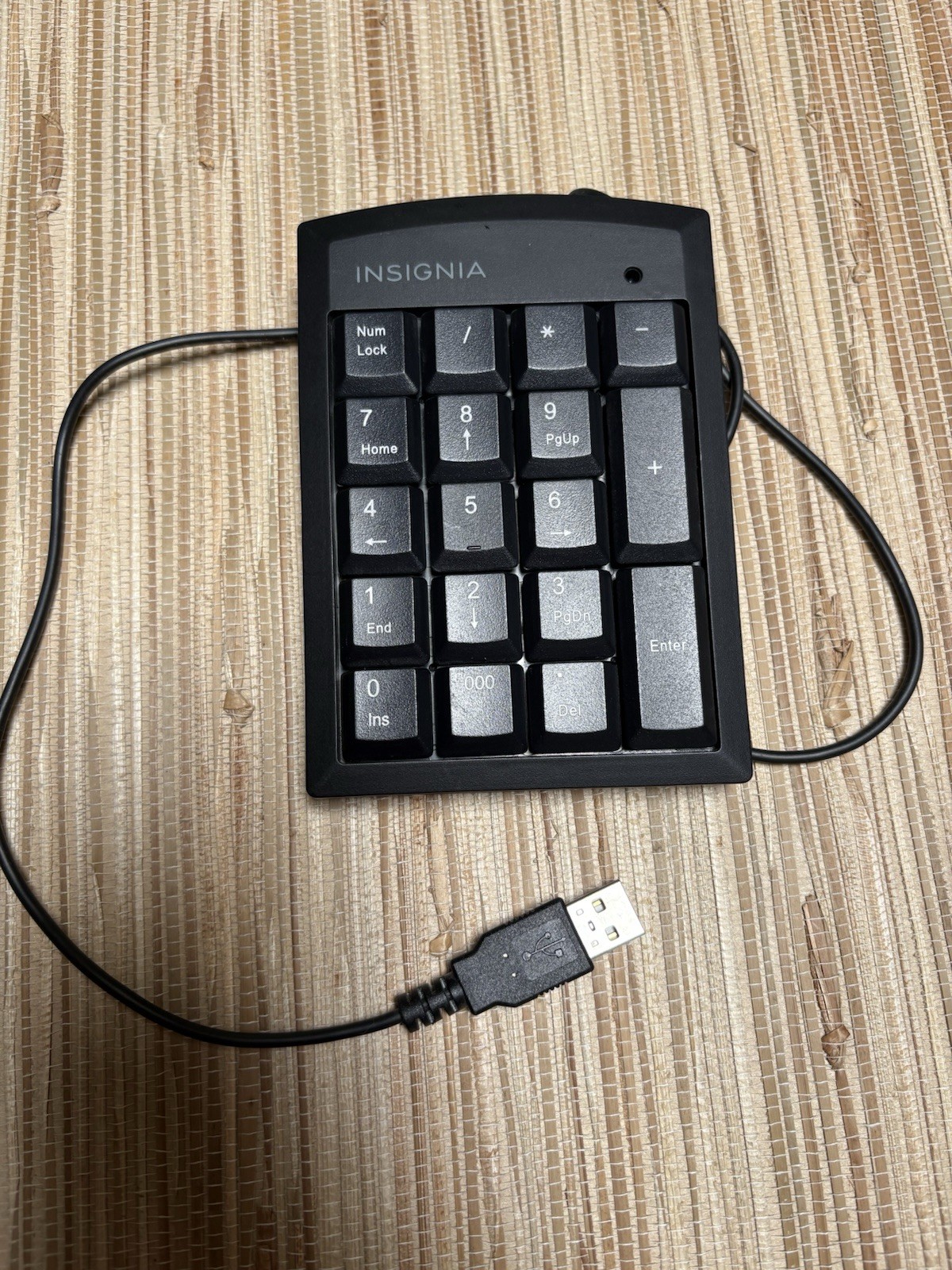 Insignia USB Wired Numeric Keypad w/ Num Lock, Black, NS-PNK6A01