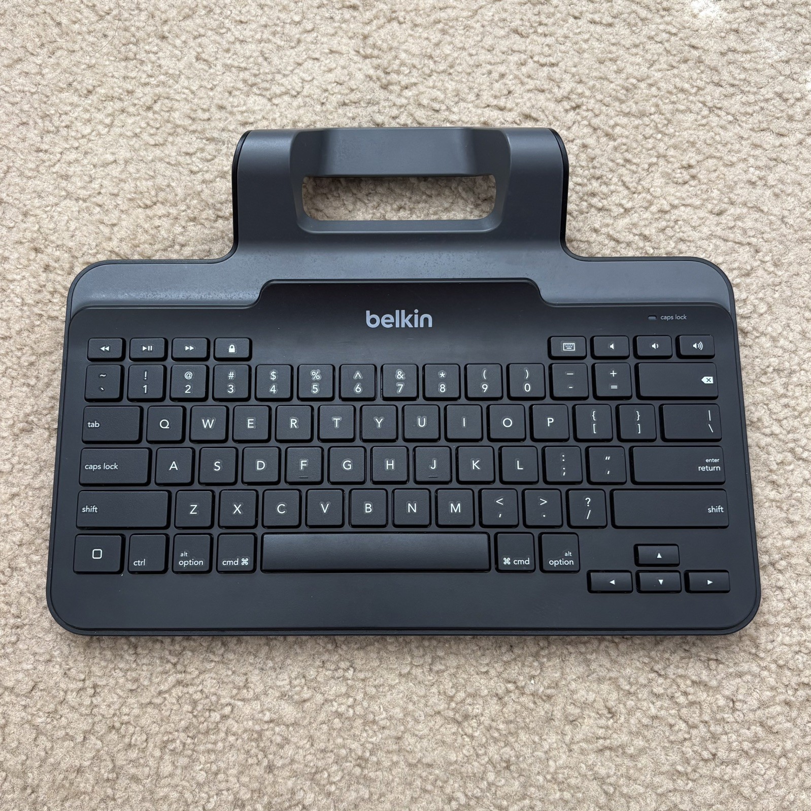 Apple iPad Wired Keyboard Lightning with Stand | Belkin | School Test Approved