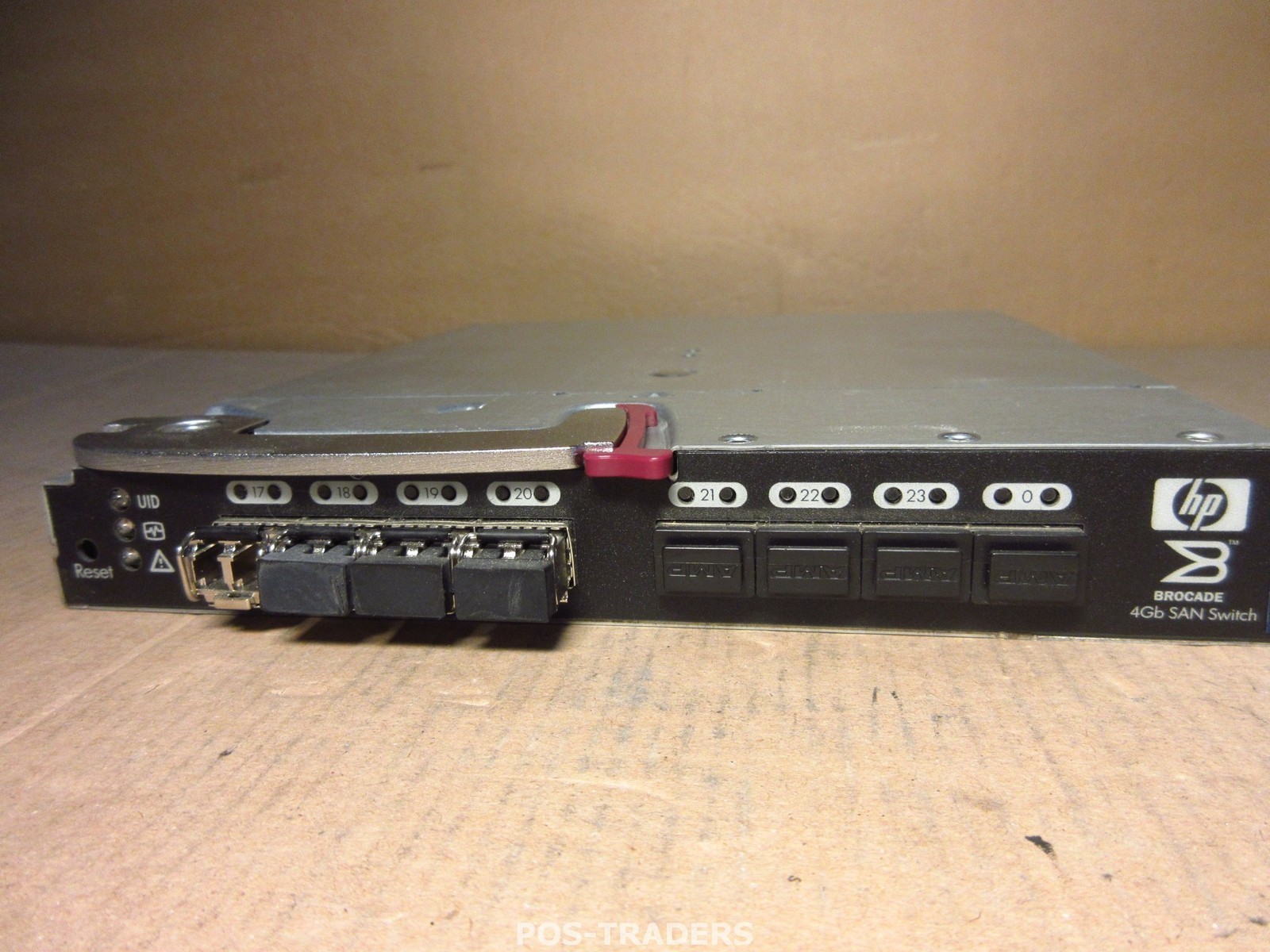 HP Brocade 4GB 4/24 FC SAN Switch 411121-001 AE372A INCL 4X SFP'S FROM HP C7000