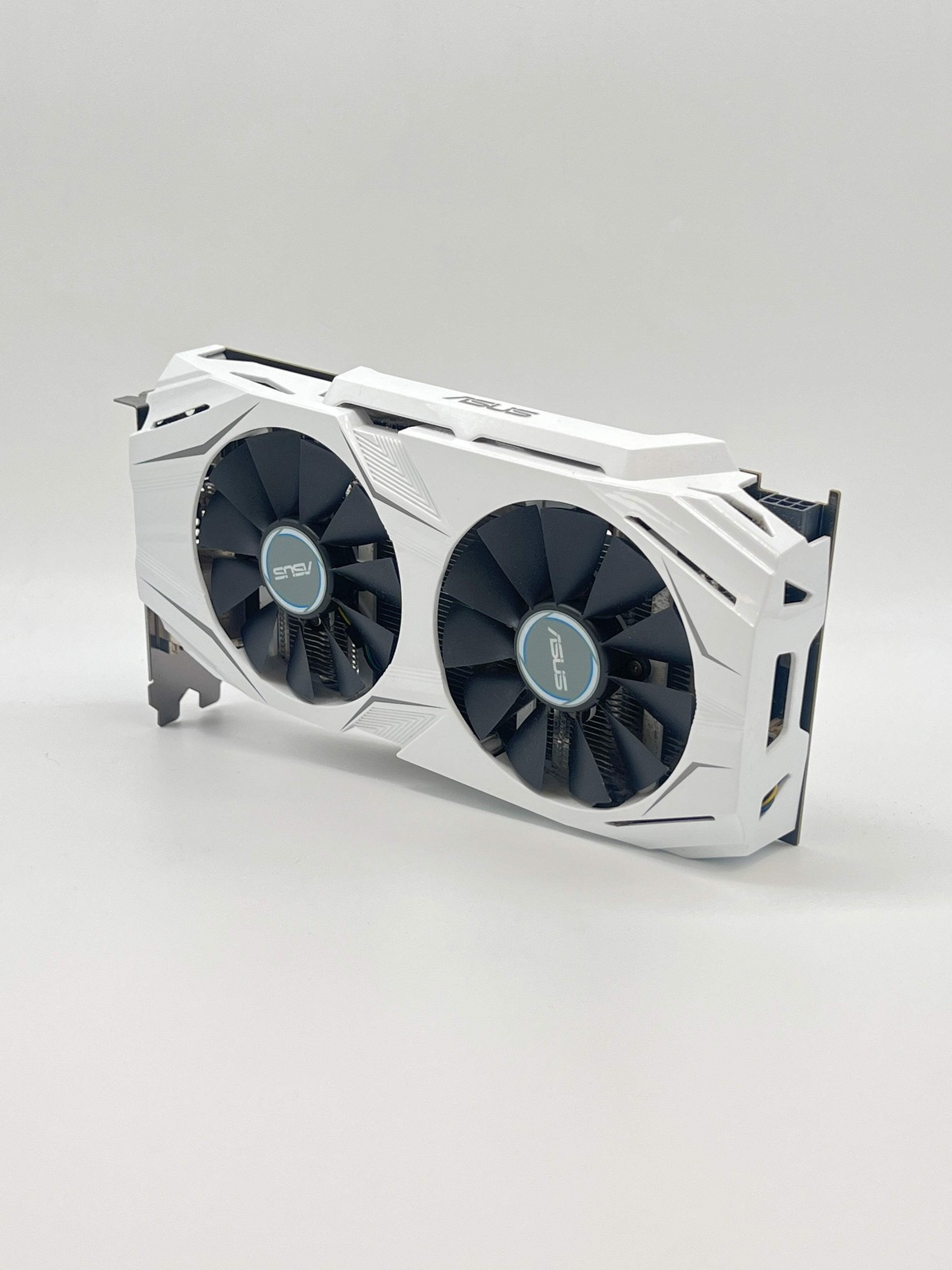ASUS Dual GeForce GTX 1060 6GB GDDR5 Graphics Card White DUAL-GTX1060-O6G