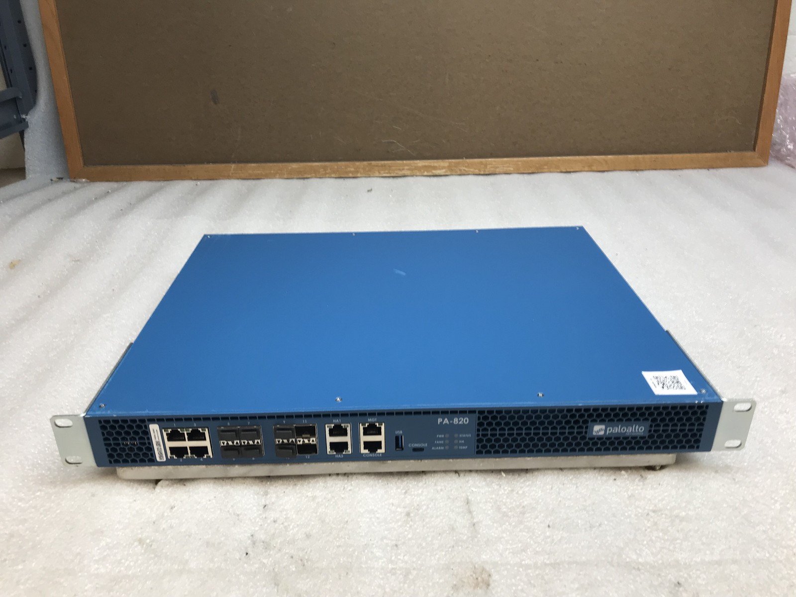 Palo Alto Networks PA-820 Firewall w/ Power Cord and Rack Ears