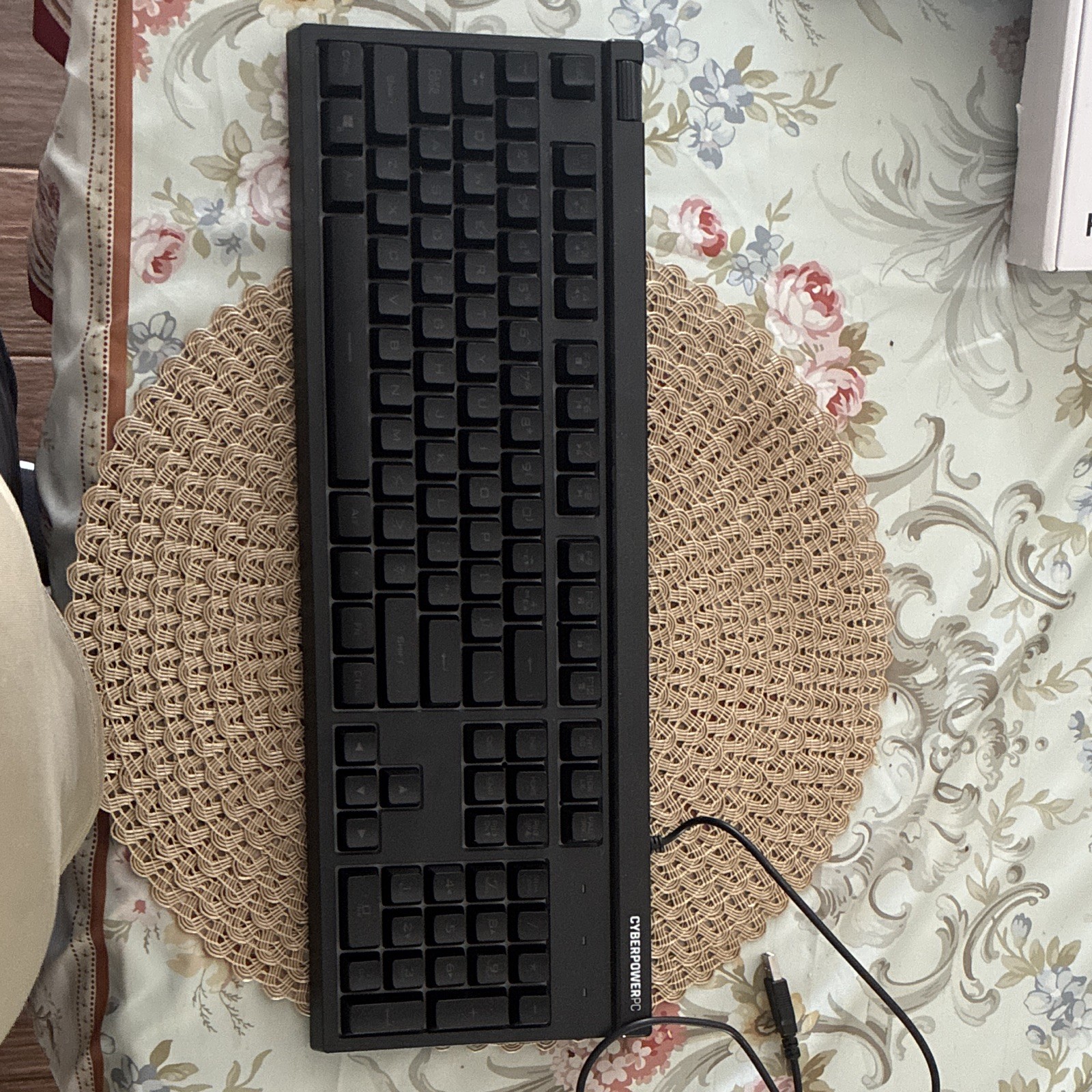 CyberPowerPC NOHI 02 Wired USB RGB Illuminated Gaming Keyboard Black QWERTY