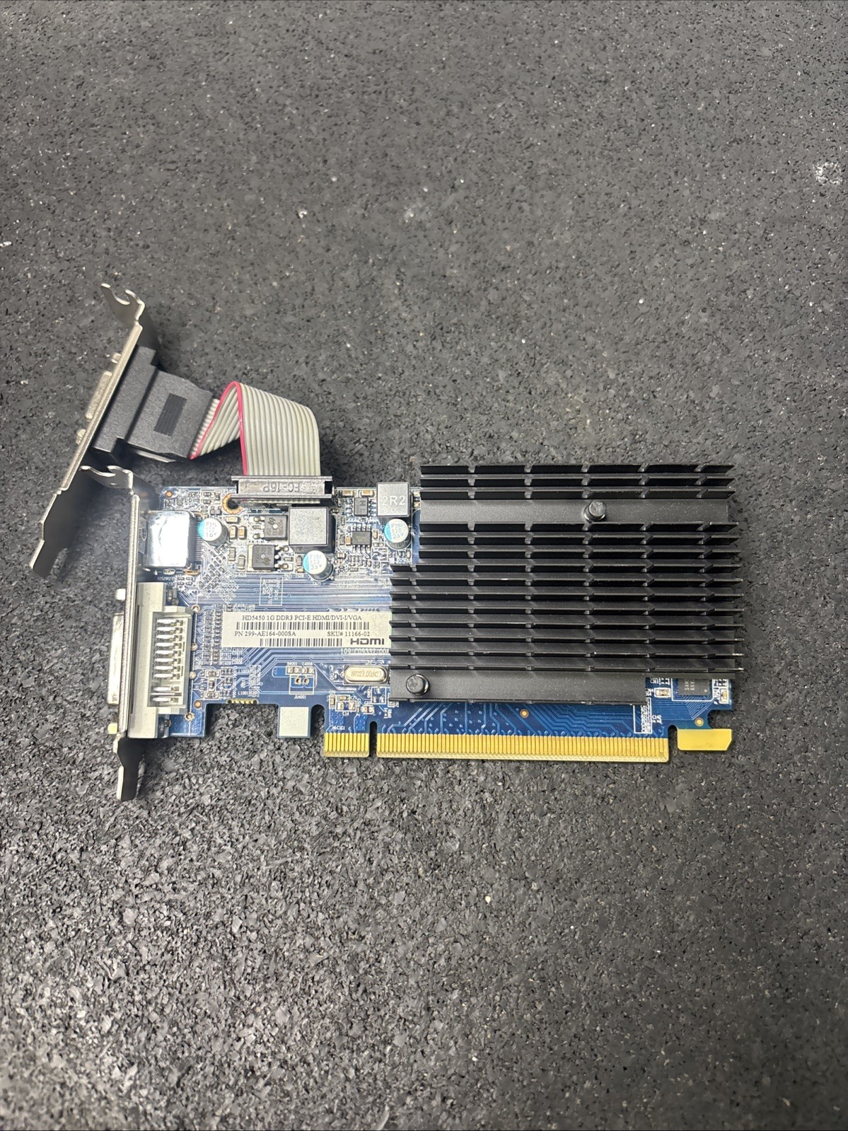 Sapphire AMD Radeon HD5450 1GB GDDR3 HDMI DVI VGA Low Profile  299-AE164-000SA