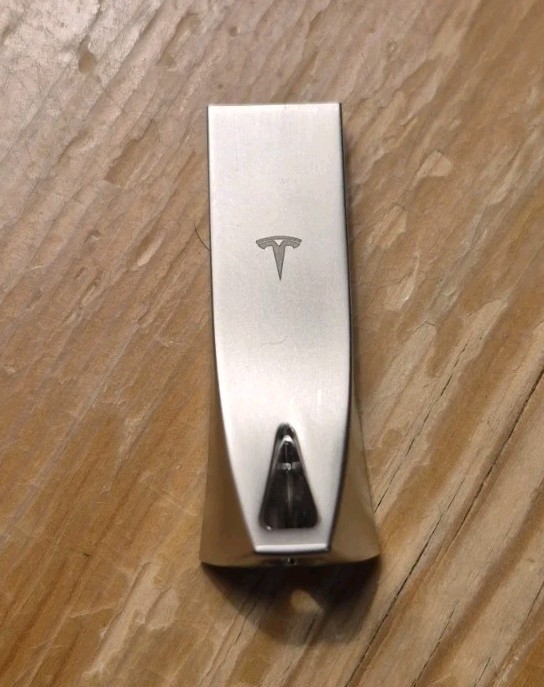 TESLA Model S,3,X,Y Flash Drive for Dashcam 128GB READ DESCRIPTION BELOW (USED)