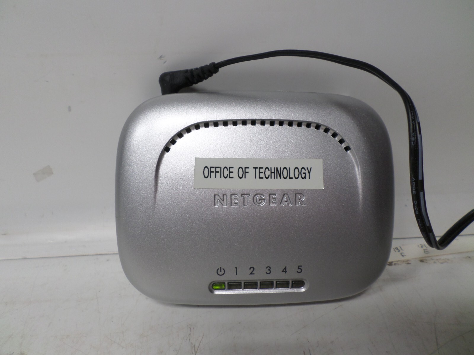 Netgear FS605 v2